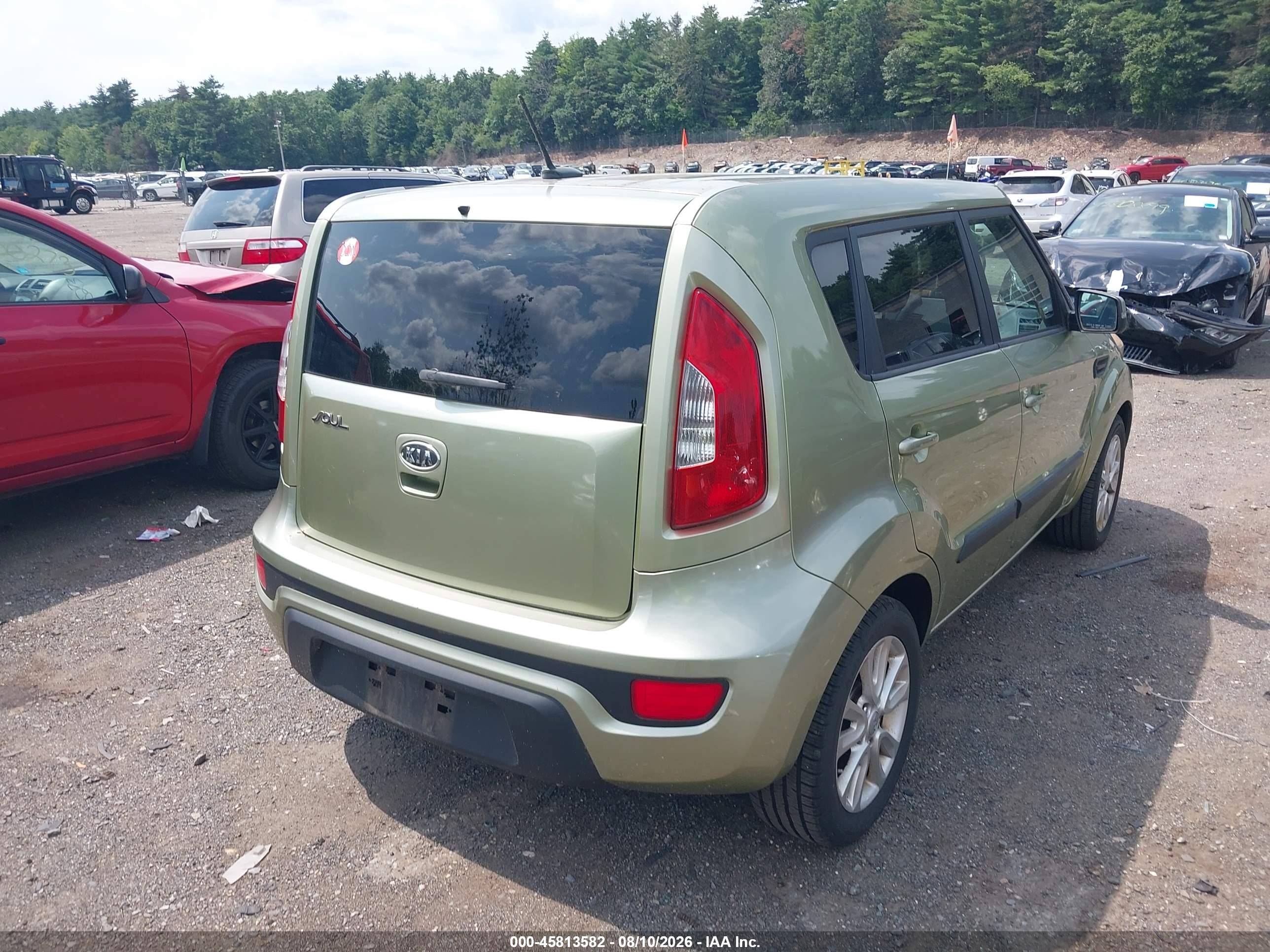 2012 Kia Soul + Green vin: KNDJT2A61C7399779