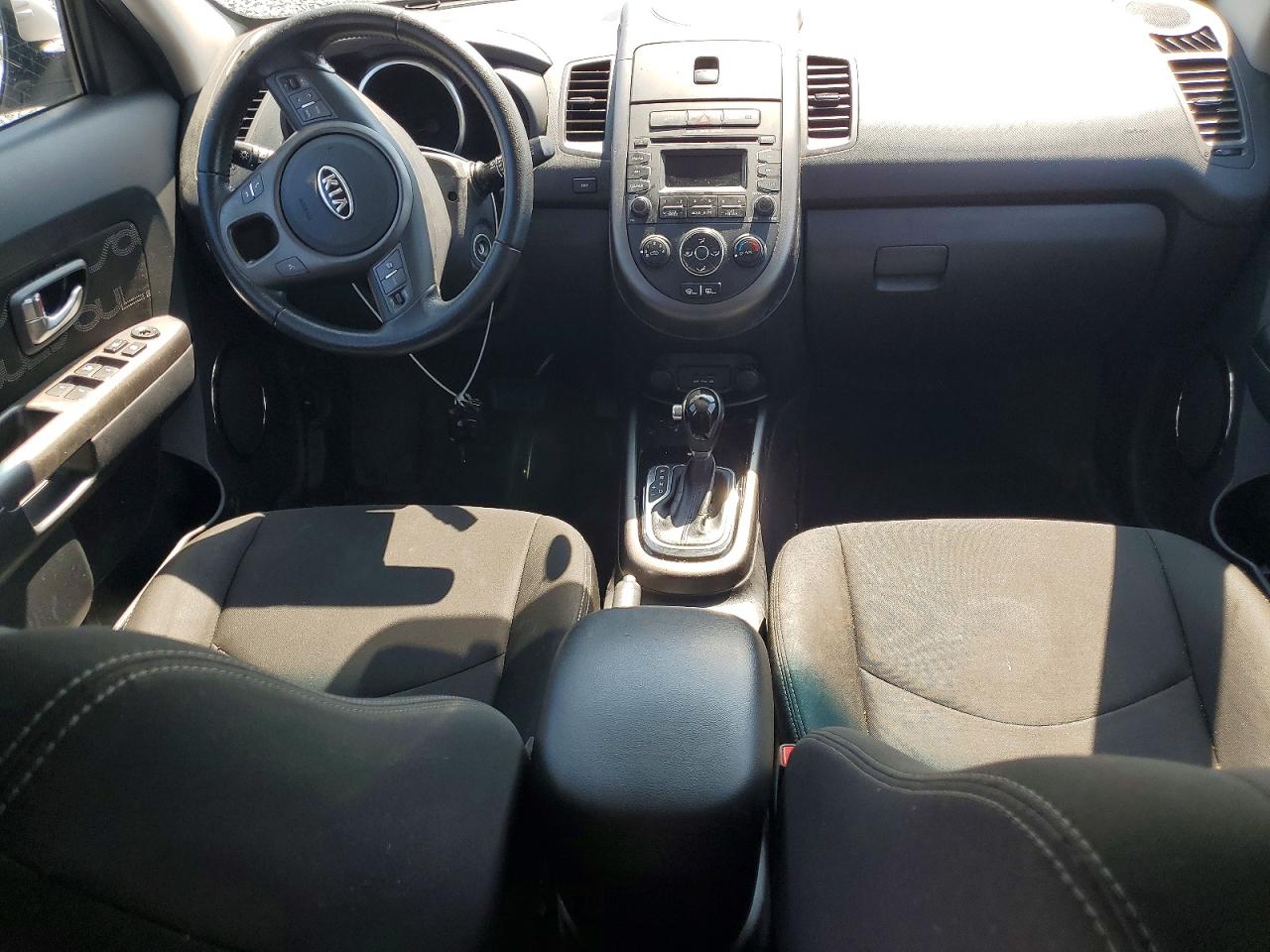 2012 Kia Soul + Silver vin: KNDJT2A61C7402437