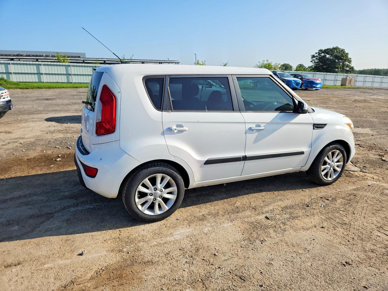 2012 Kia Soul + Белый vin: KNDJT2A61C7415771