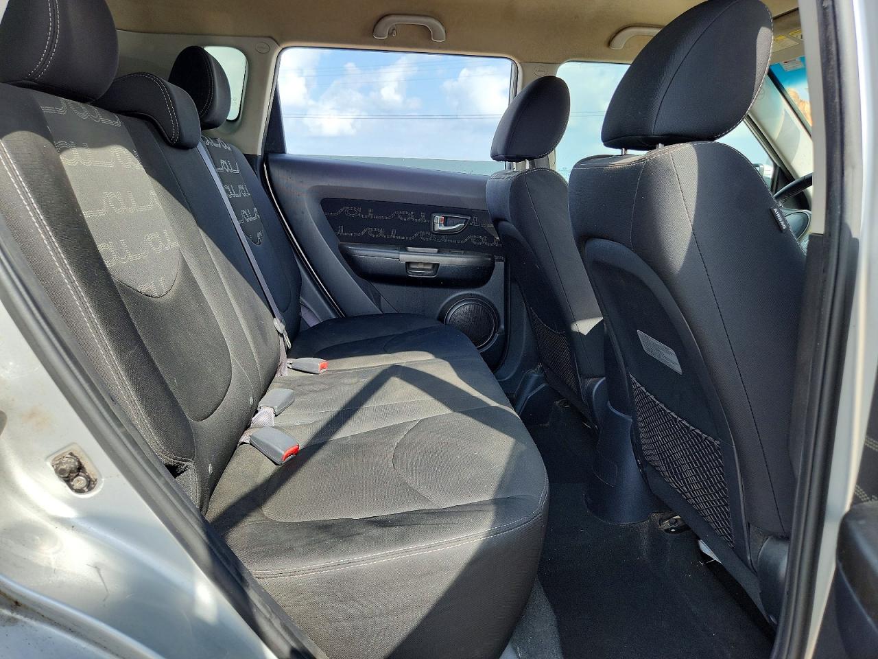 2012 Kia Soul + Silver vin: KNDJT2A61C7440170