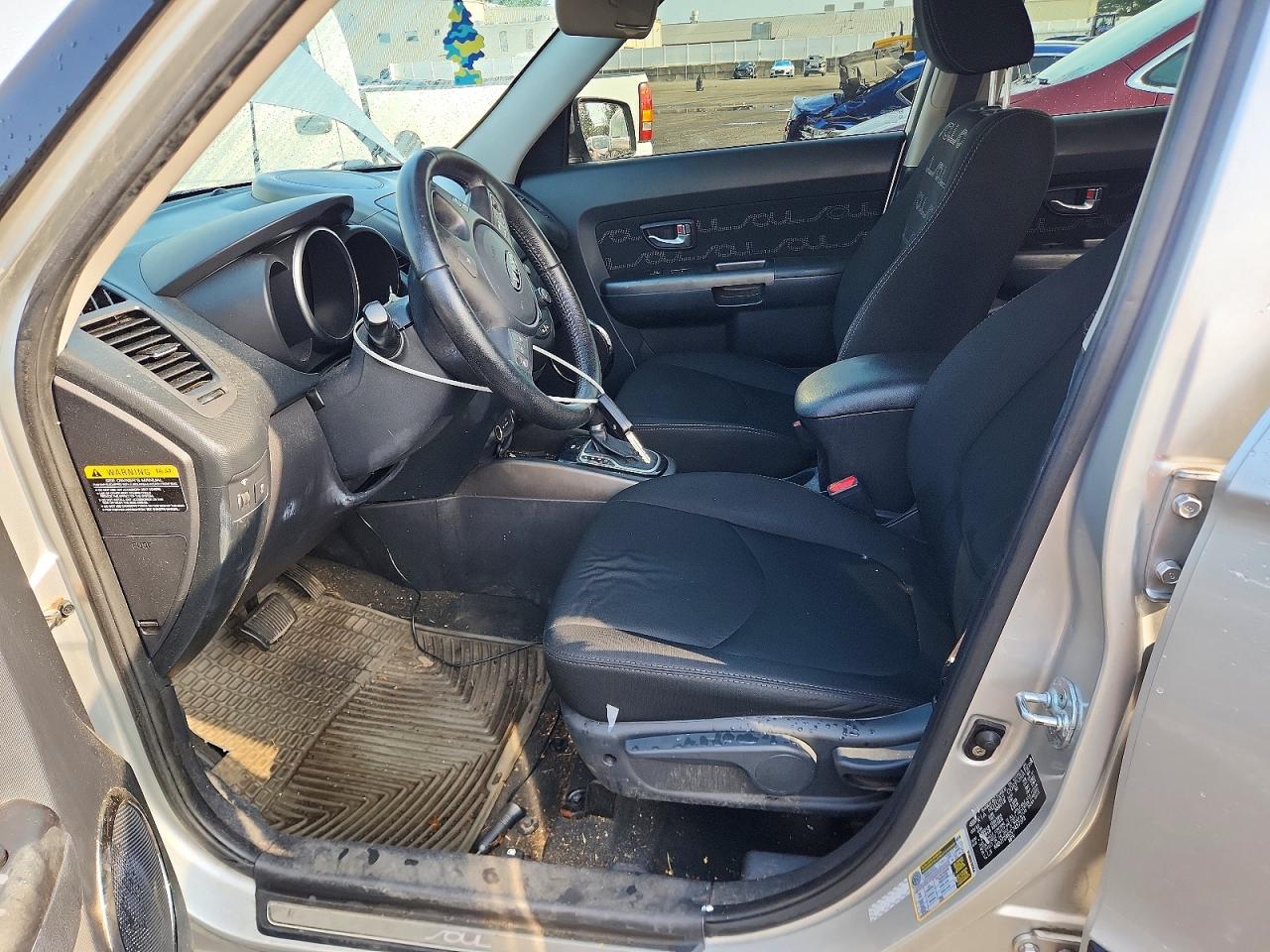 2012 Kia Soul + Silver vin: KNDJT2A61C7457373