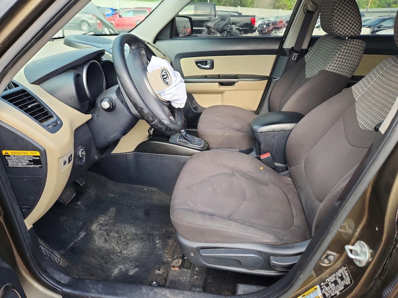2012 Kia Soul ! Green vin: KNDJT2A61C7461908