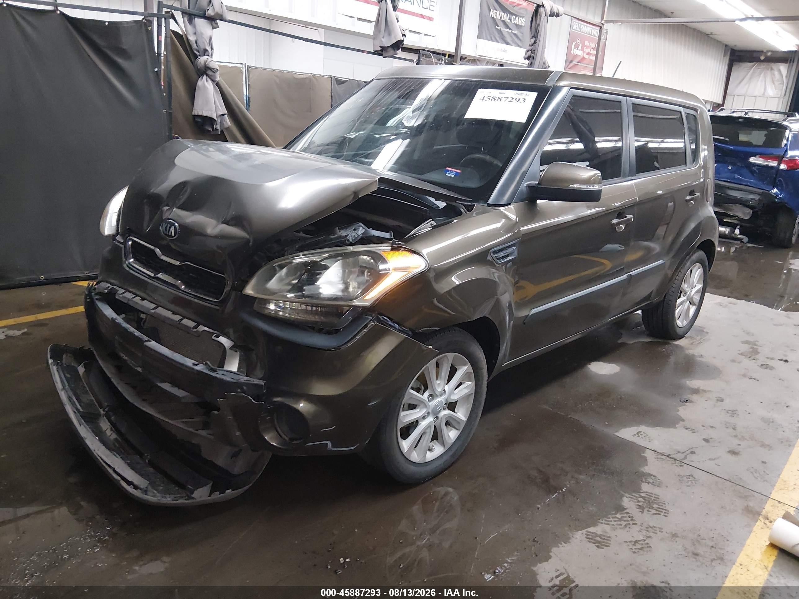 2013 Kia Soul + Gold vin: KNDJT2A61D7557443