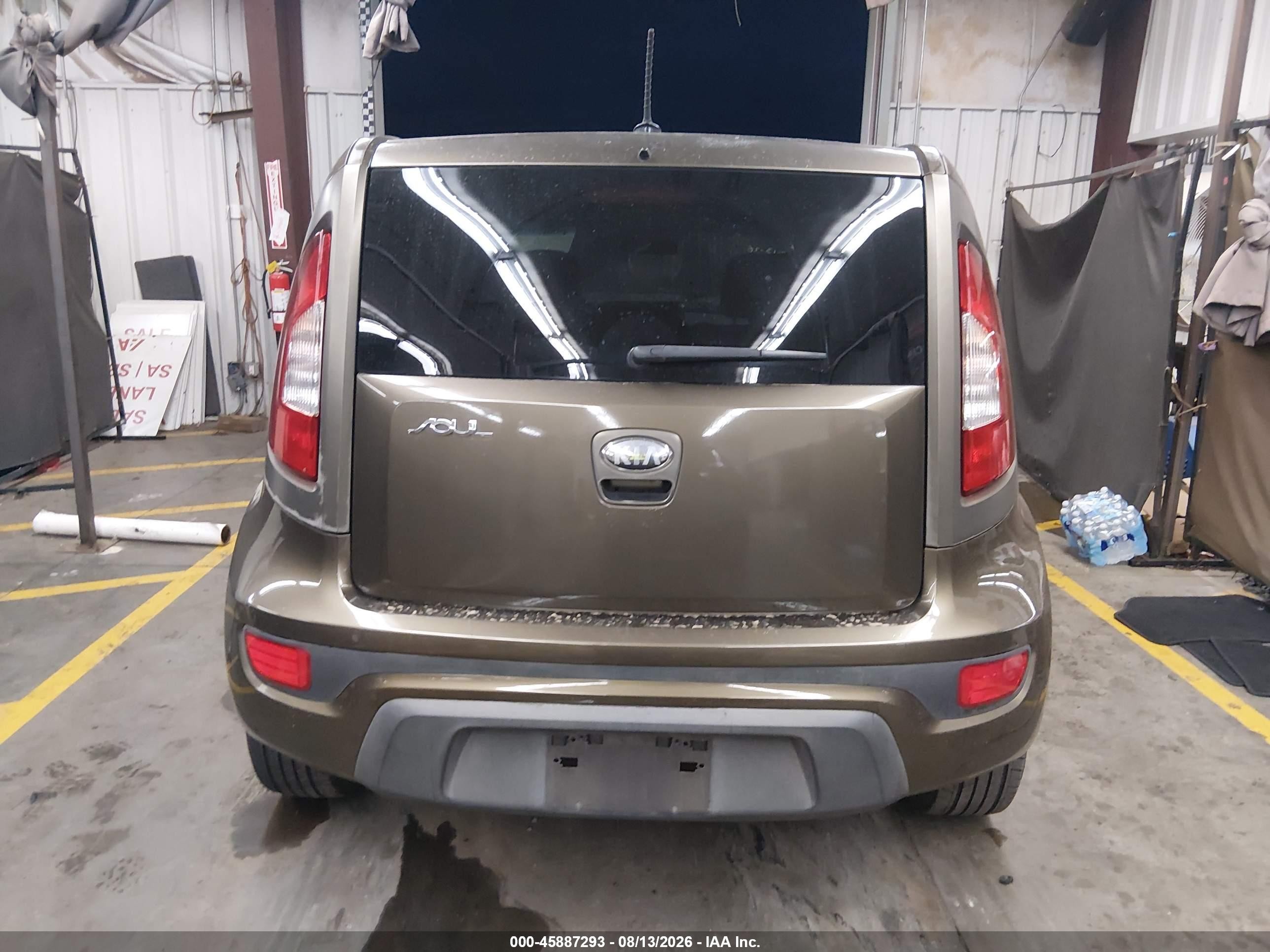 2013 Kia Soul + Gold vin: KNDJT2A61D7557443