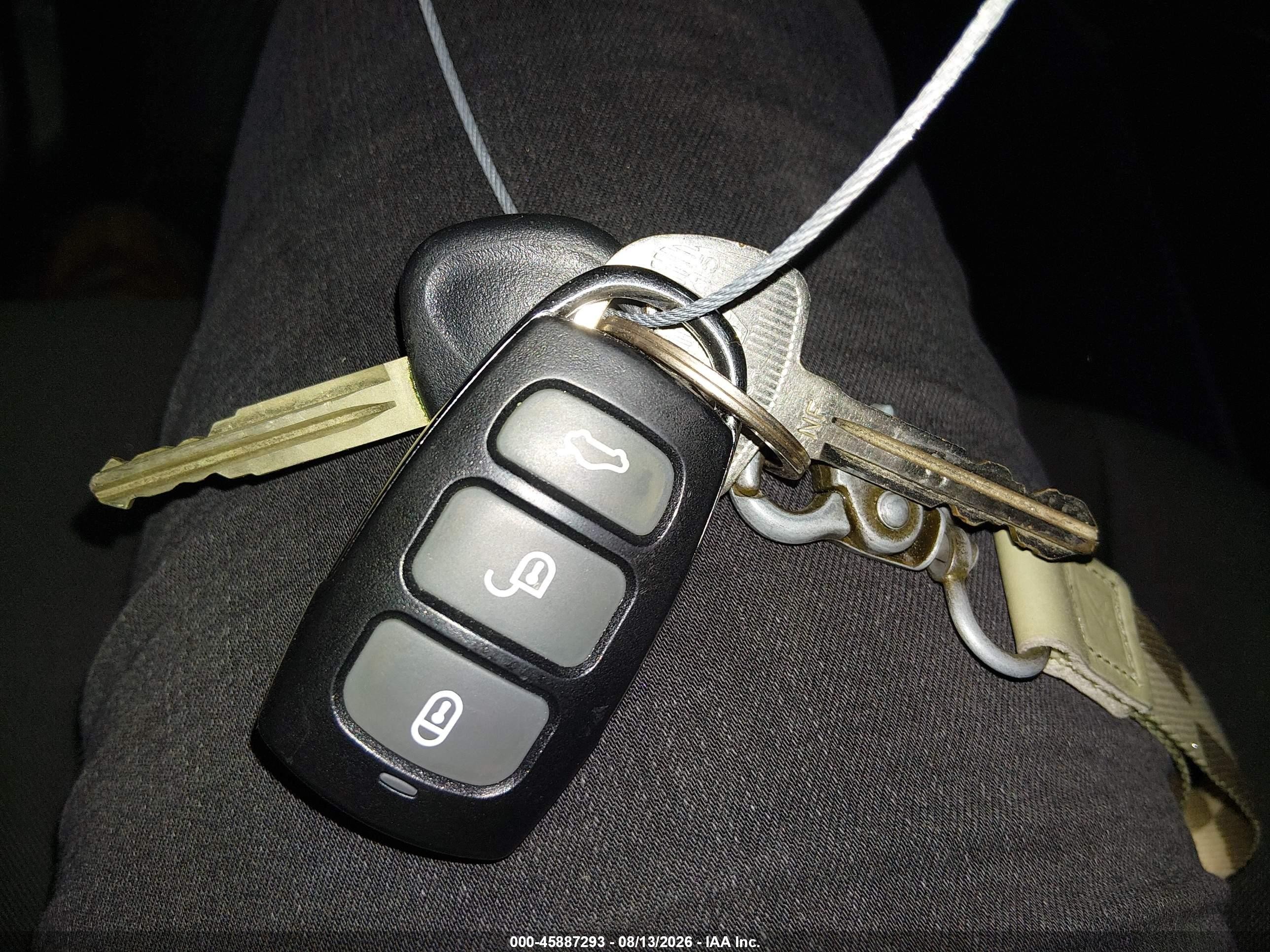 2013 Kia Soul + Gold vin: KNDJT2A61D7557443