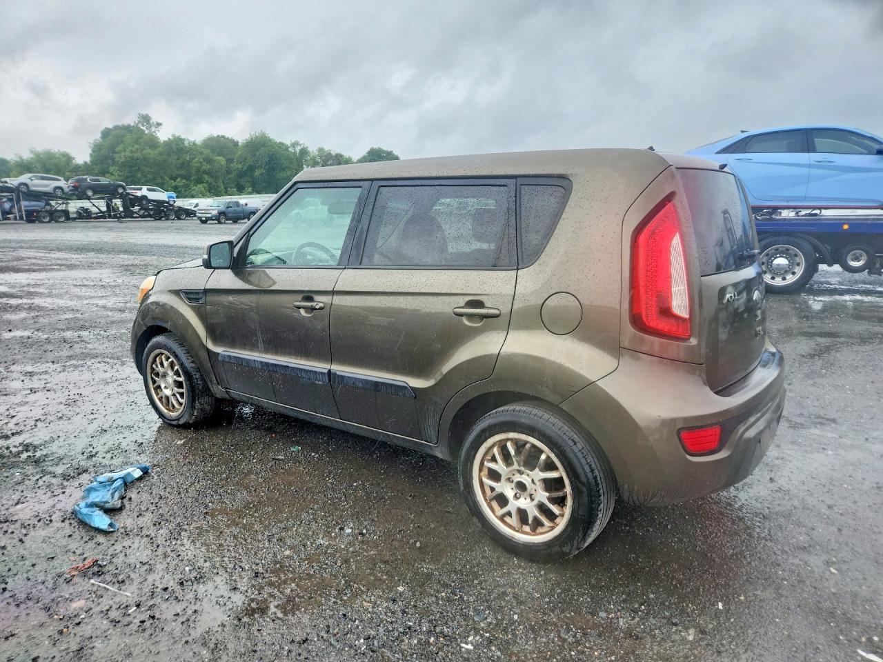 2013 Kia Soul ! Green vin: KNDJT2A61D7575375
