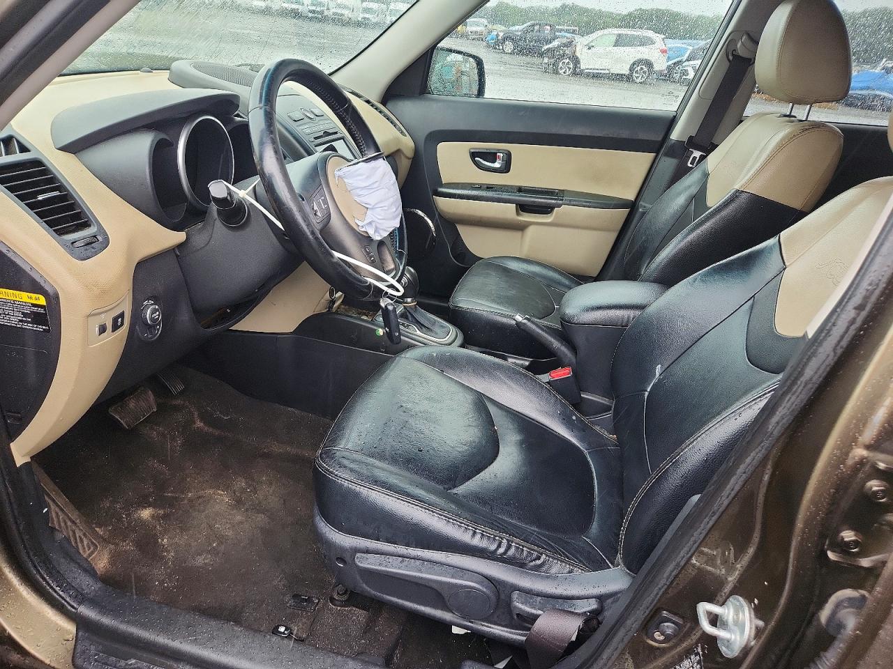 2013 Kia Soul ! Green vin: KNDJT2A61D7575375