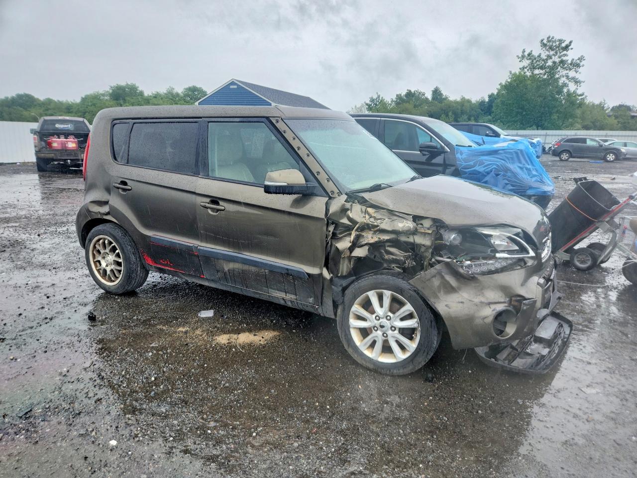 2013 Kia Soul ! Green vin: KNDJT2A61D7575375