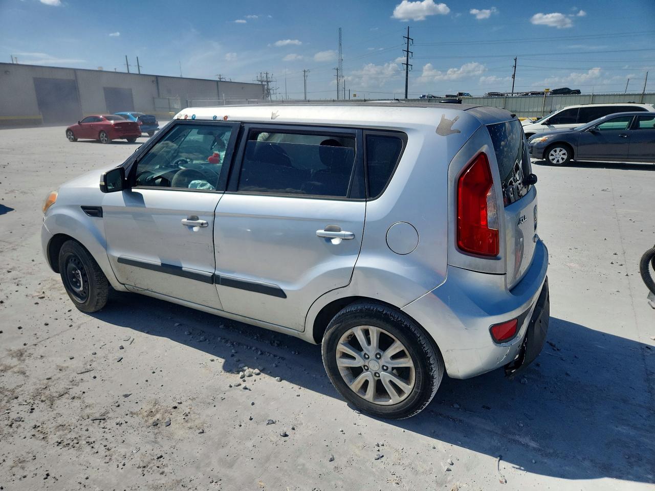 2013 Kia Soul + Серебряный vin: KNDJT2A61D7588031