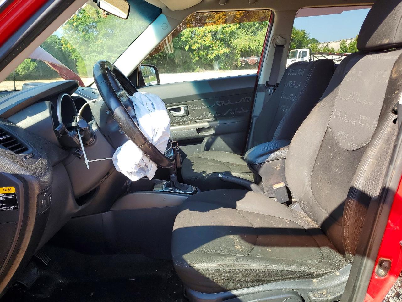 2013 Kia Soul + Red vin: KNDJT2A61D7590345