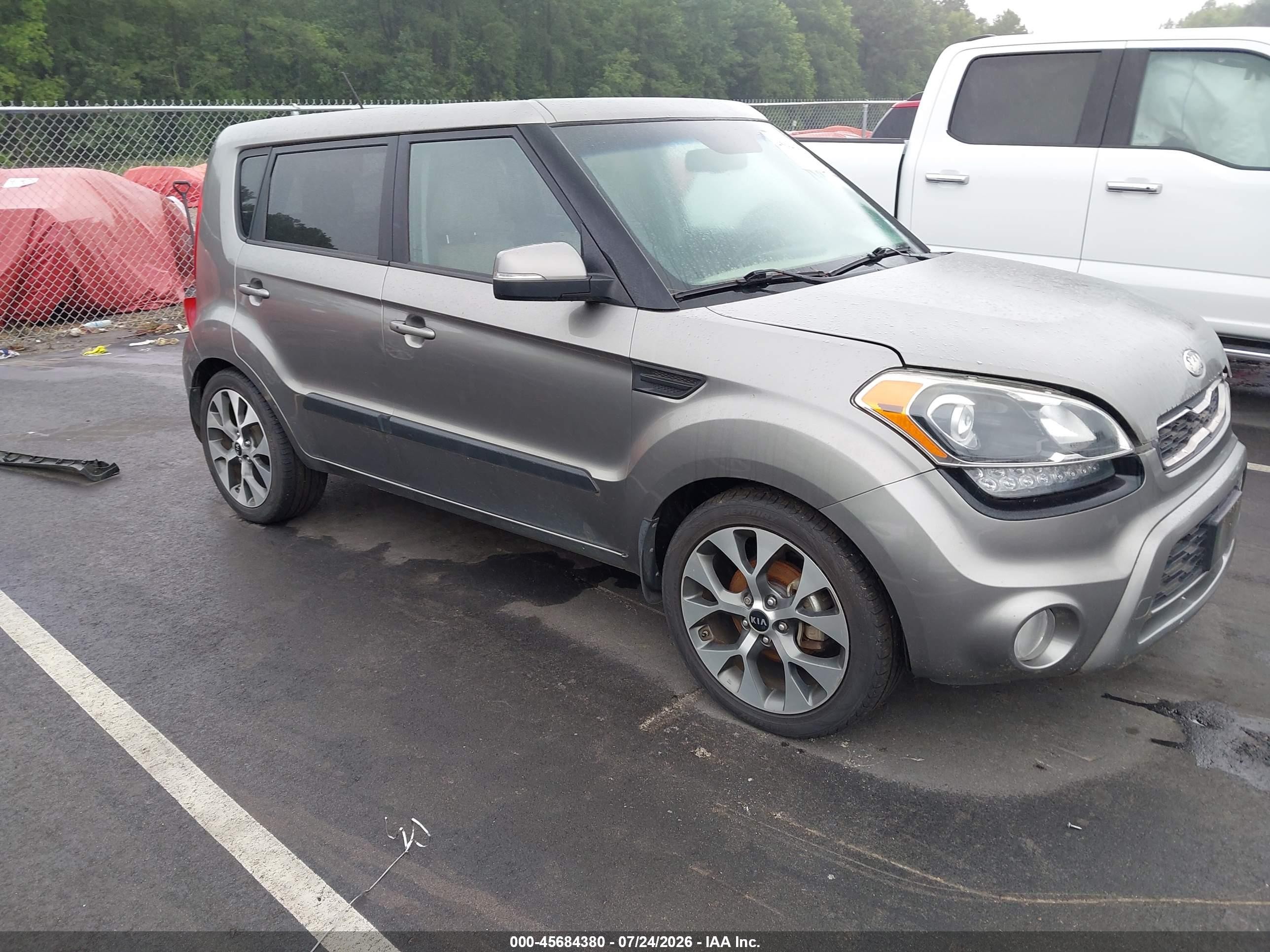 2013 Kia Soul ! Gray vin: KNDJT2A61D7591267