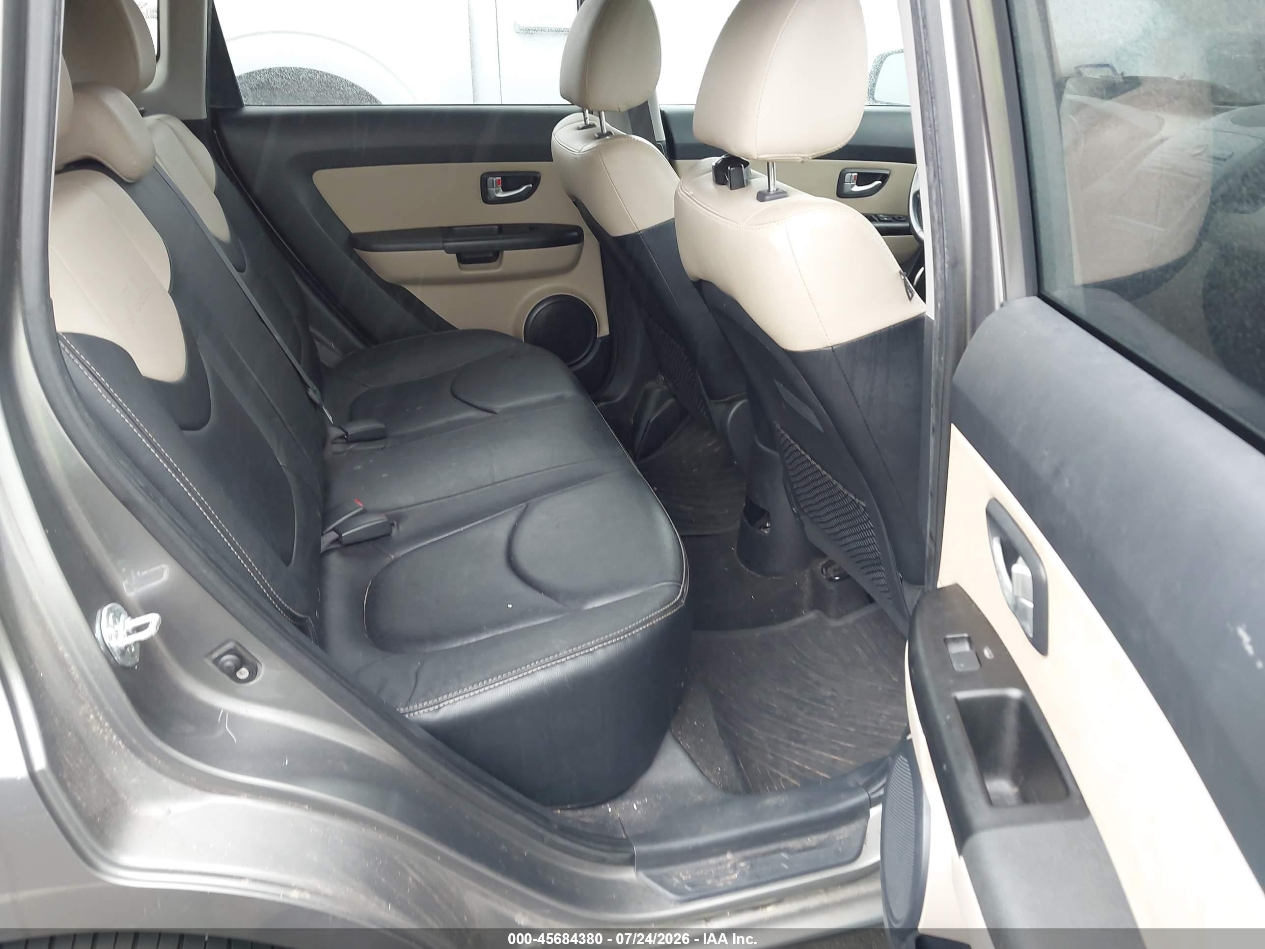 2013 Kia Soul ! Серый vin: KNDJT2A61D7591267