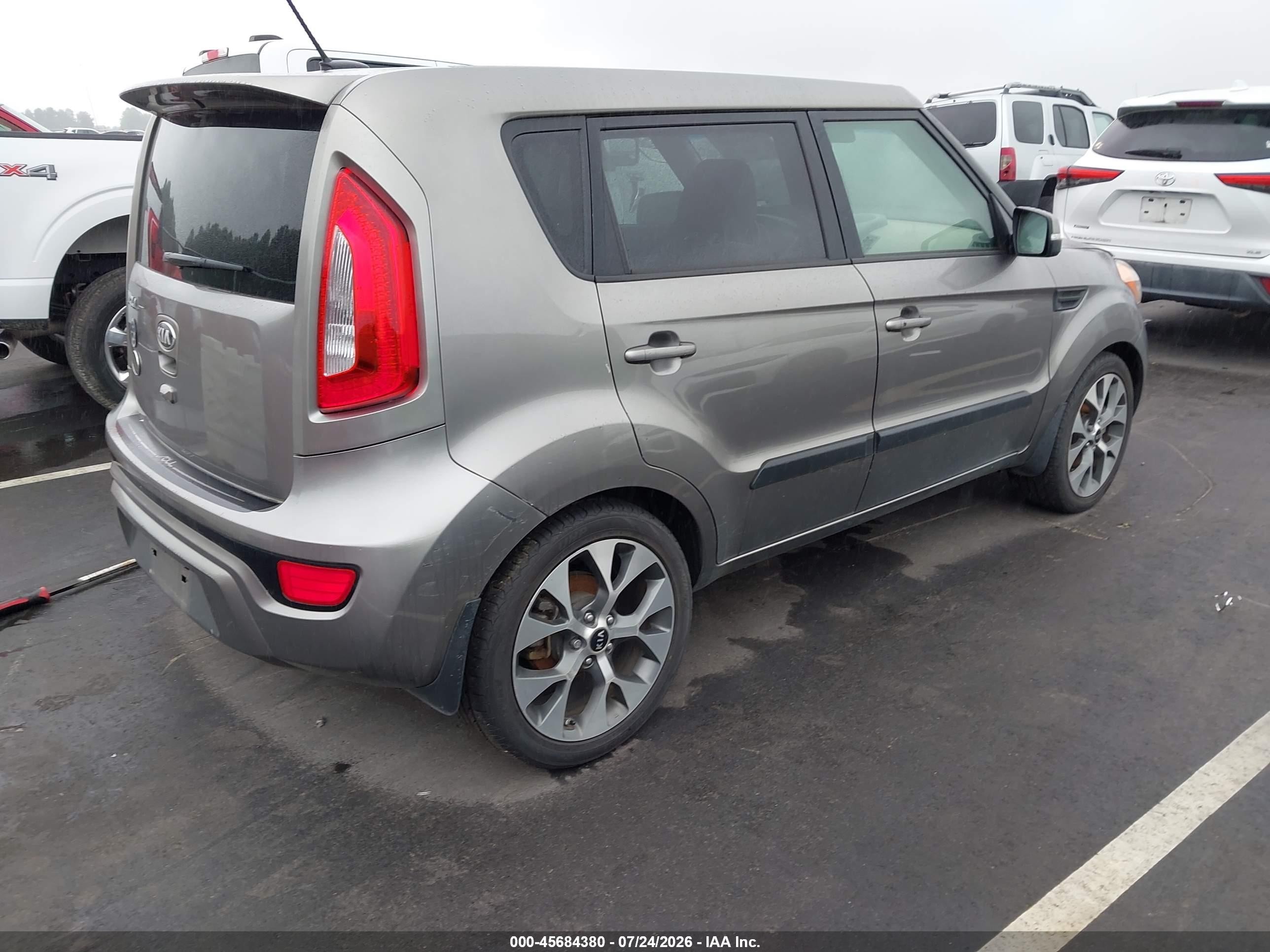 2013 Kia Soul ! Серый vin: KNDJT2A61D7591267