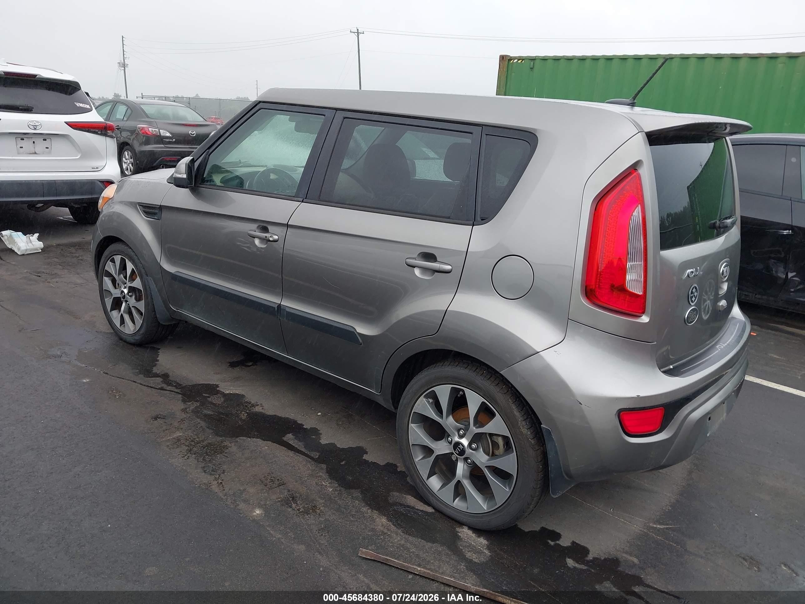 2013 Kia Soul ! Серый vin: KNDJT2A61D7591267