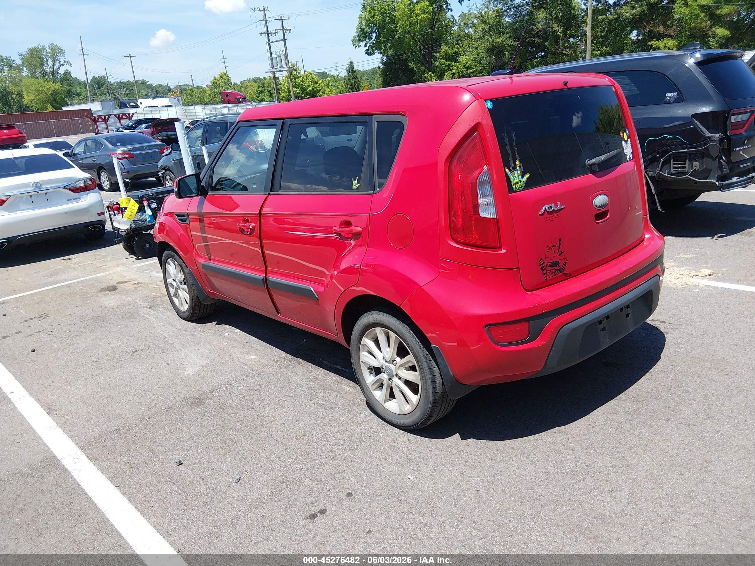 2013 Kia Soul + Красный vin: KNDJT2A61D7598638