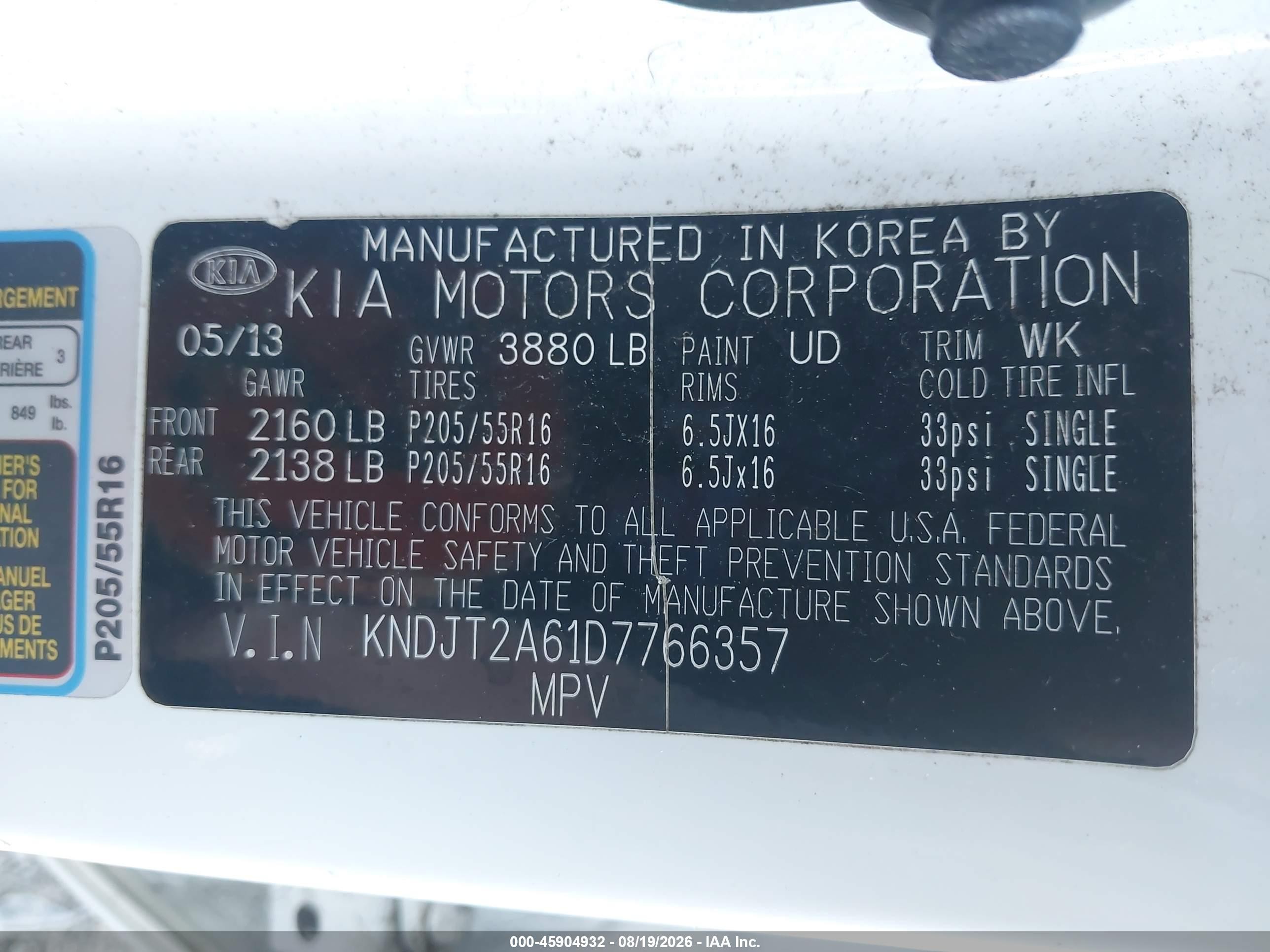 2013 Kia Soul + White vin: KNDJT2A61D7766357