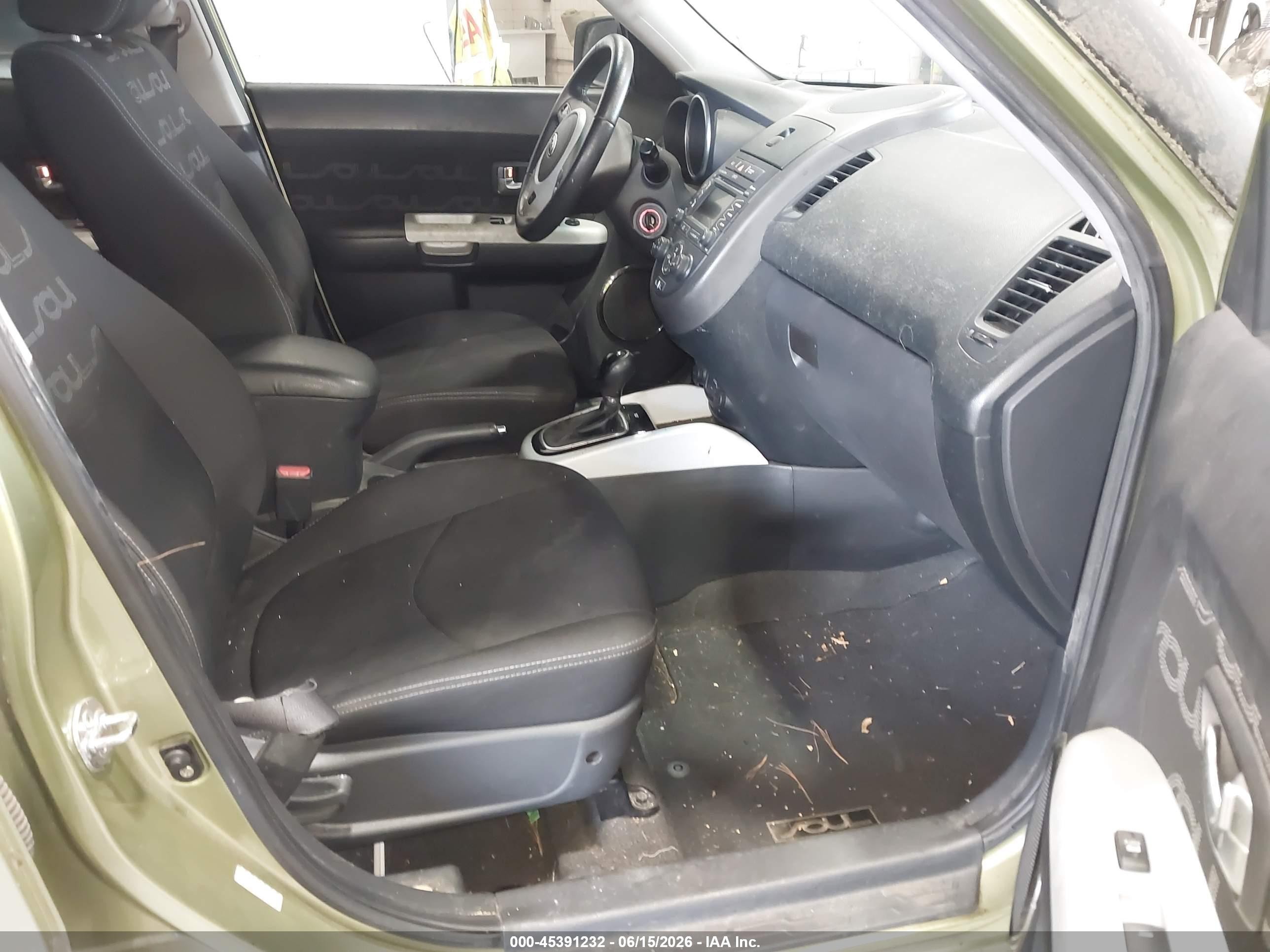 2012 Kia Soul + Green vin: KNDJT2A62C7361686