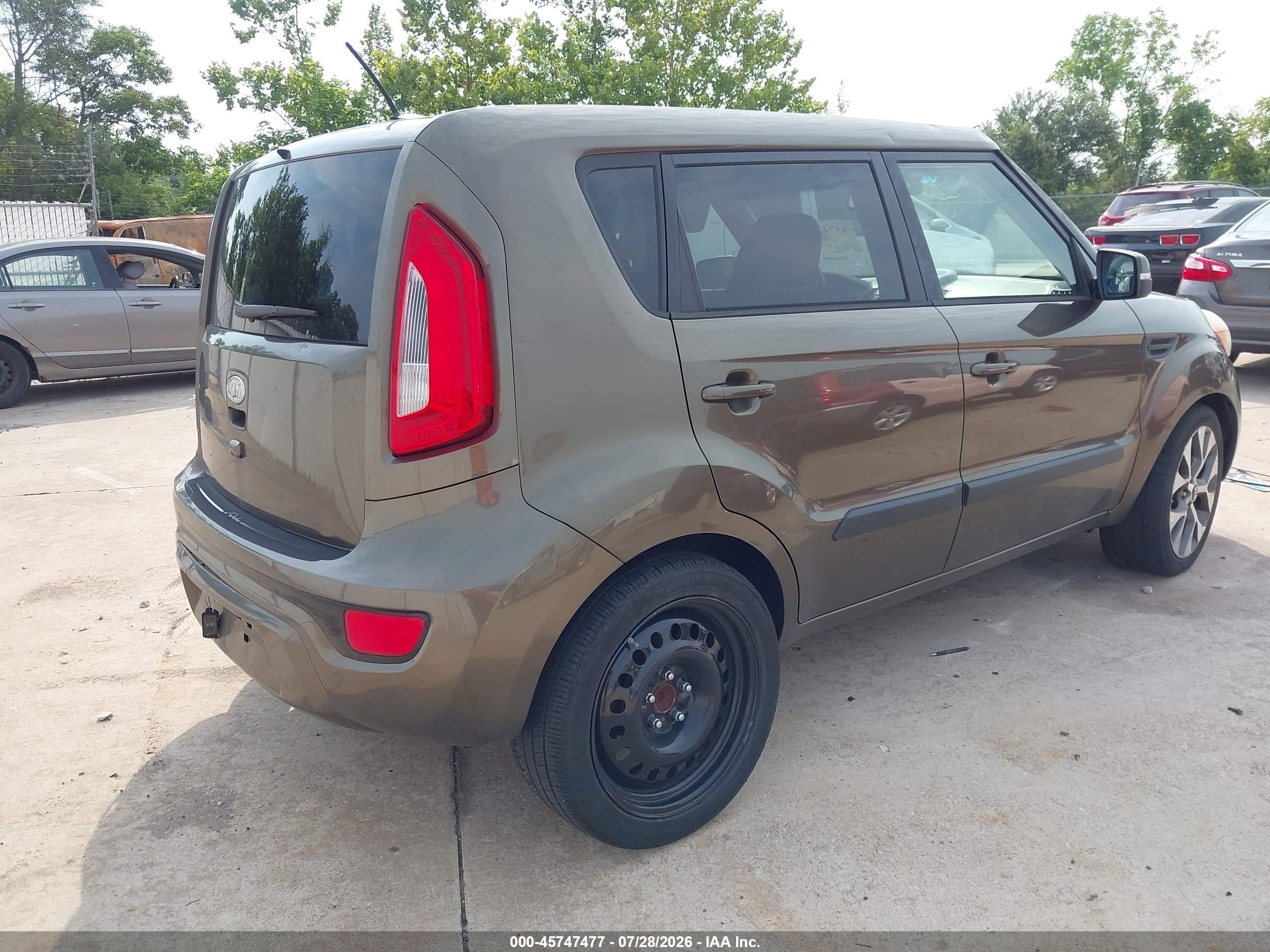 2012 Kia Soul ! Green vin: KNDJT2A62C7374180