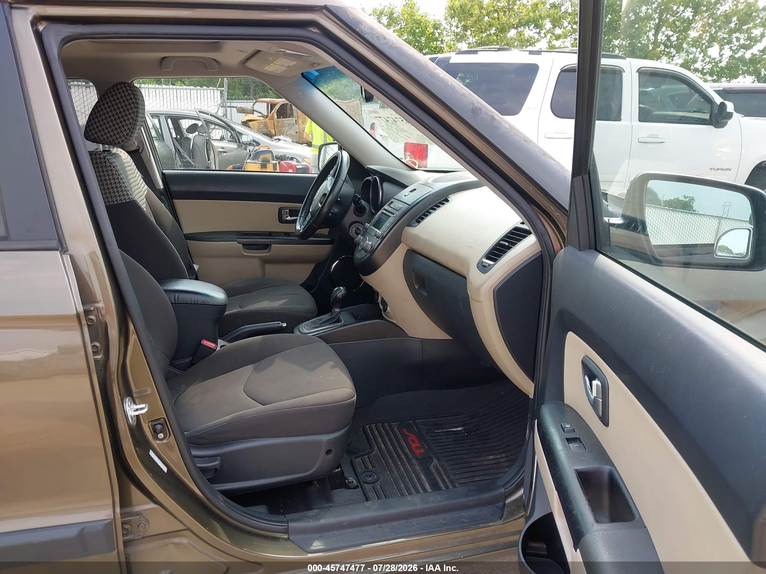 2012 Kia Soul ! Green vin: KNDJT2A62C7374180