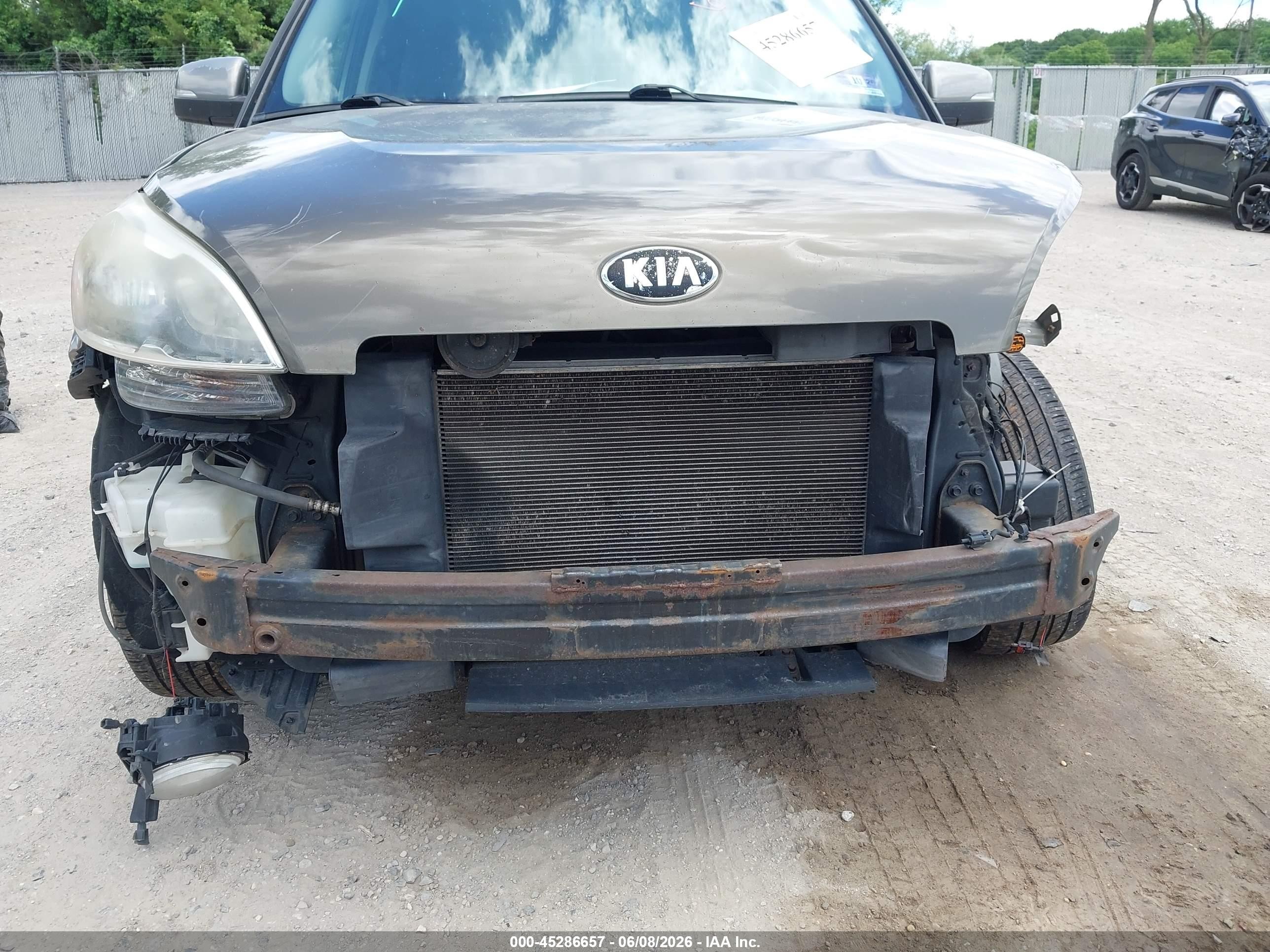 2012 Kia Soul + Gray vin: KNDJT2A62C7418002
