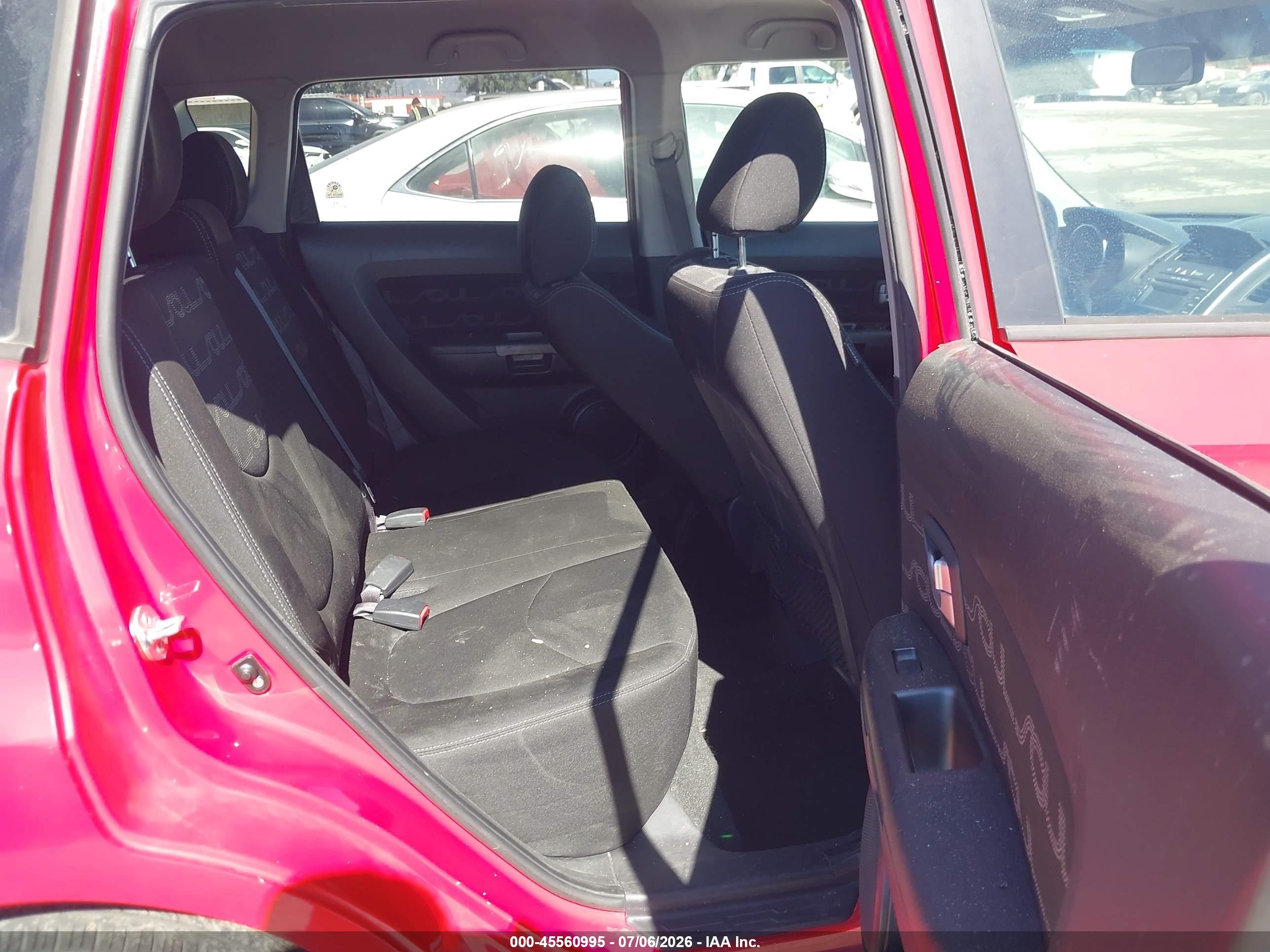 2012 Kia Soul + Красный vin: KNDJT2A62C7438265