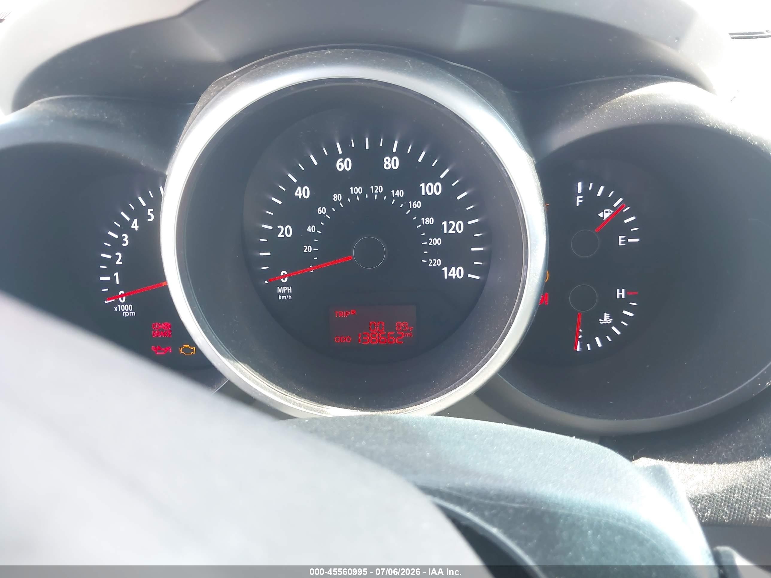 2012 Kia Soul + Красный vin: KNDJT2A62C7438265