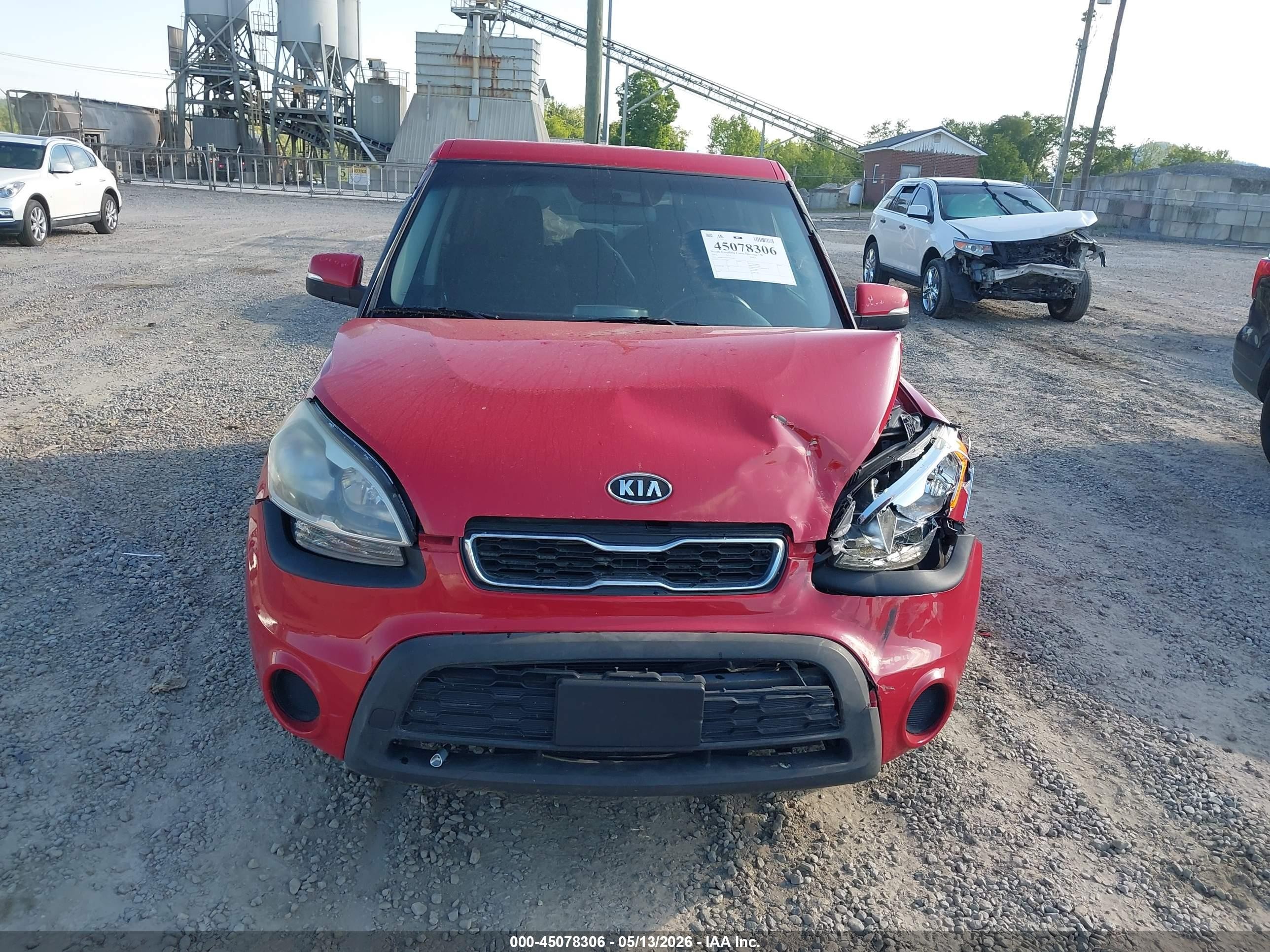 2012 Kia Soul + Red vin: KNDJT2A62C7451582