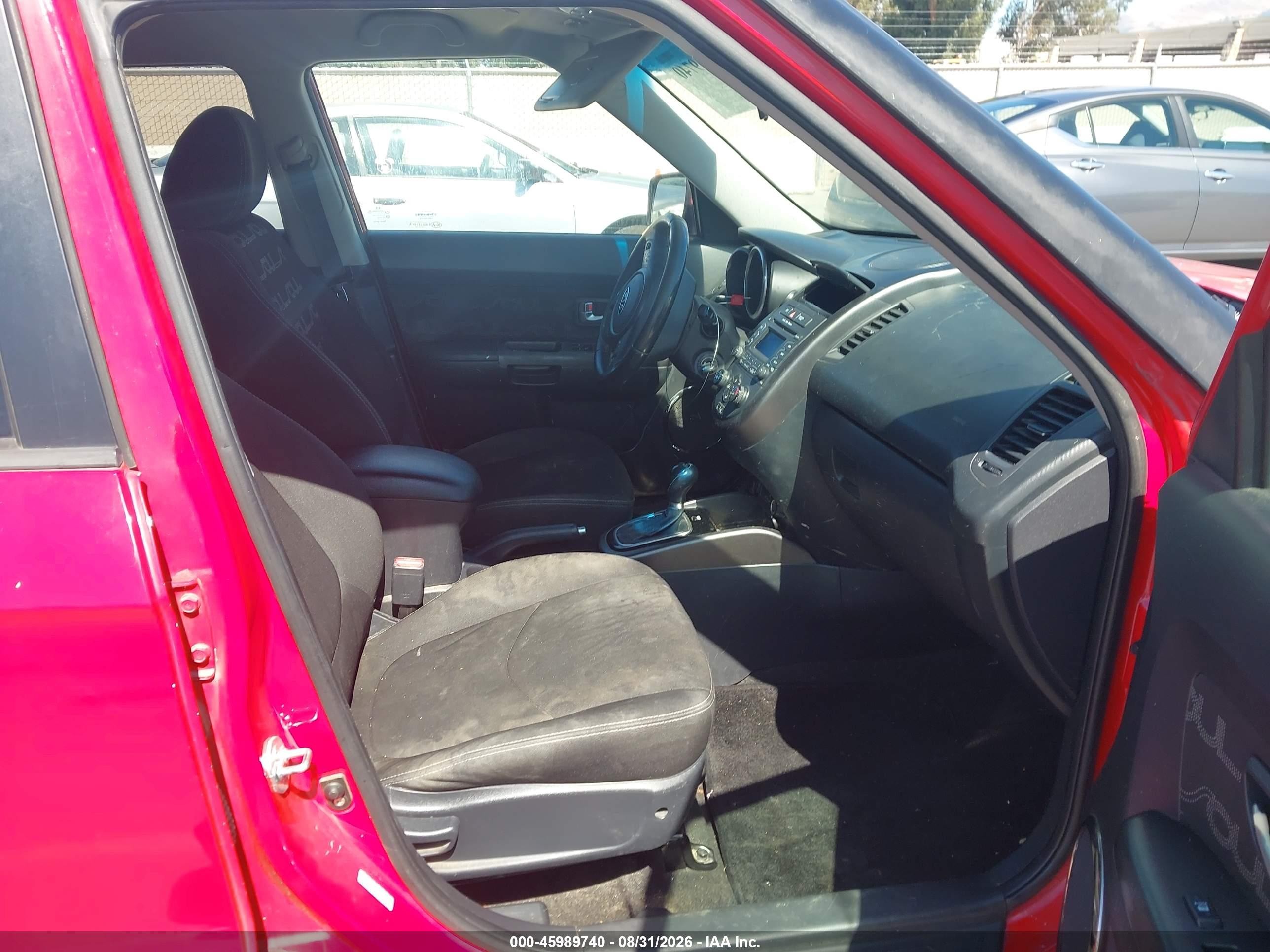 2012 Kia Soul + Red vin: KNDJT2A62C7458306