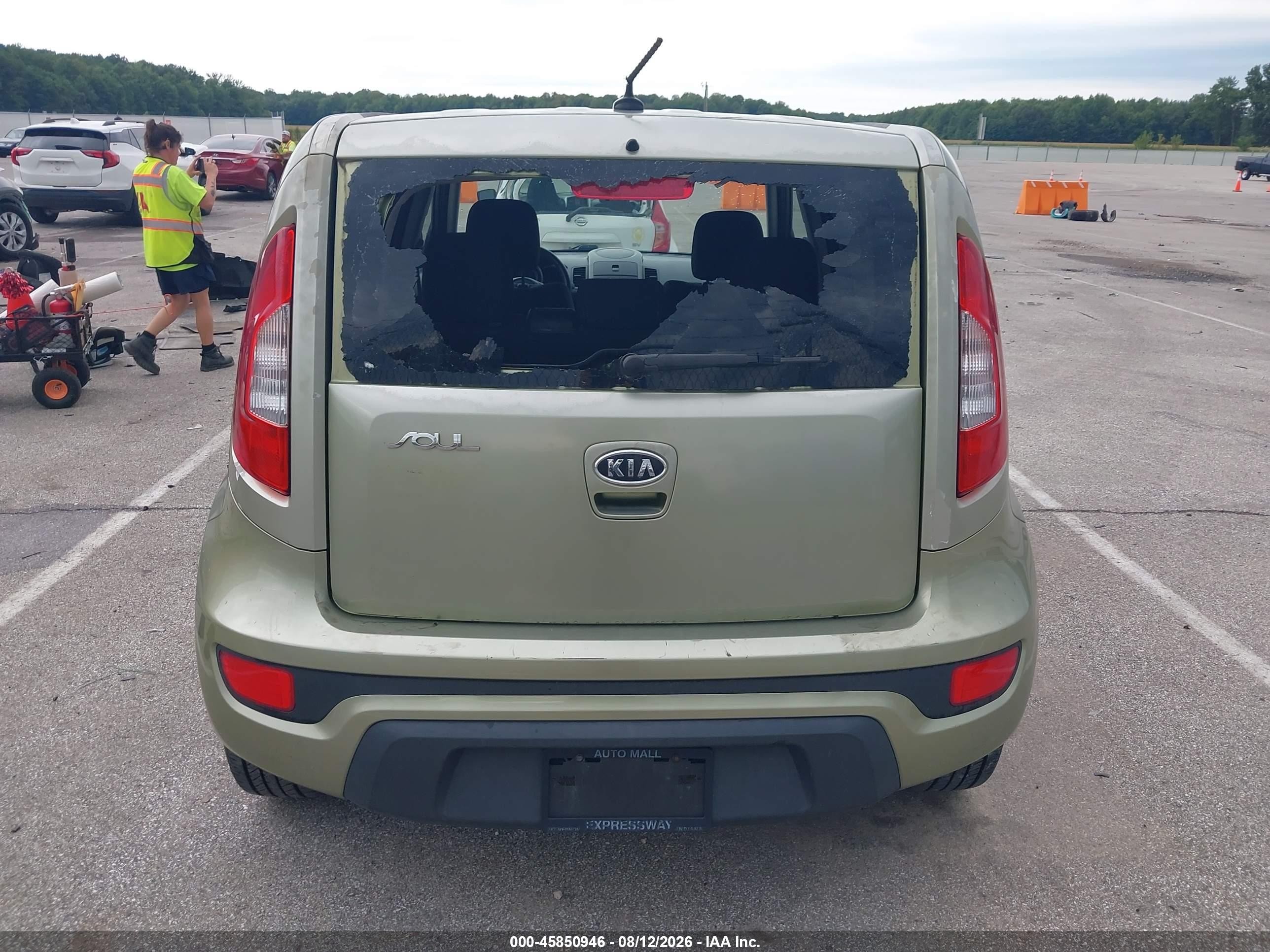 2012 Kia Soul + Green vin: KNDJT2A62C7467992
