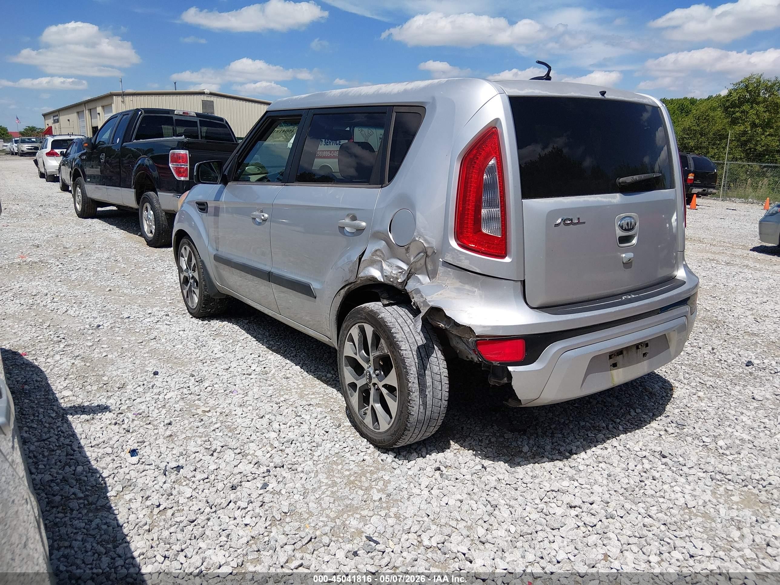 2013 Kia Soul ! Серебряный vin: KNDJT2A62D7507408