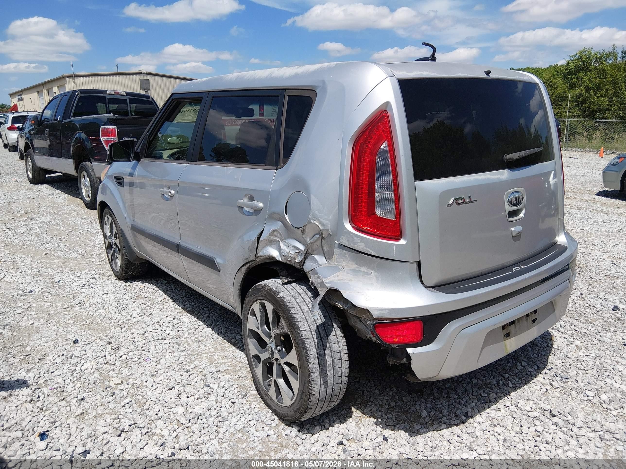 2013 Kia Soul ! Серебряный vin: KNDJT2A62D7507408