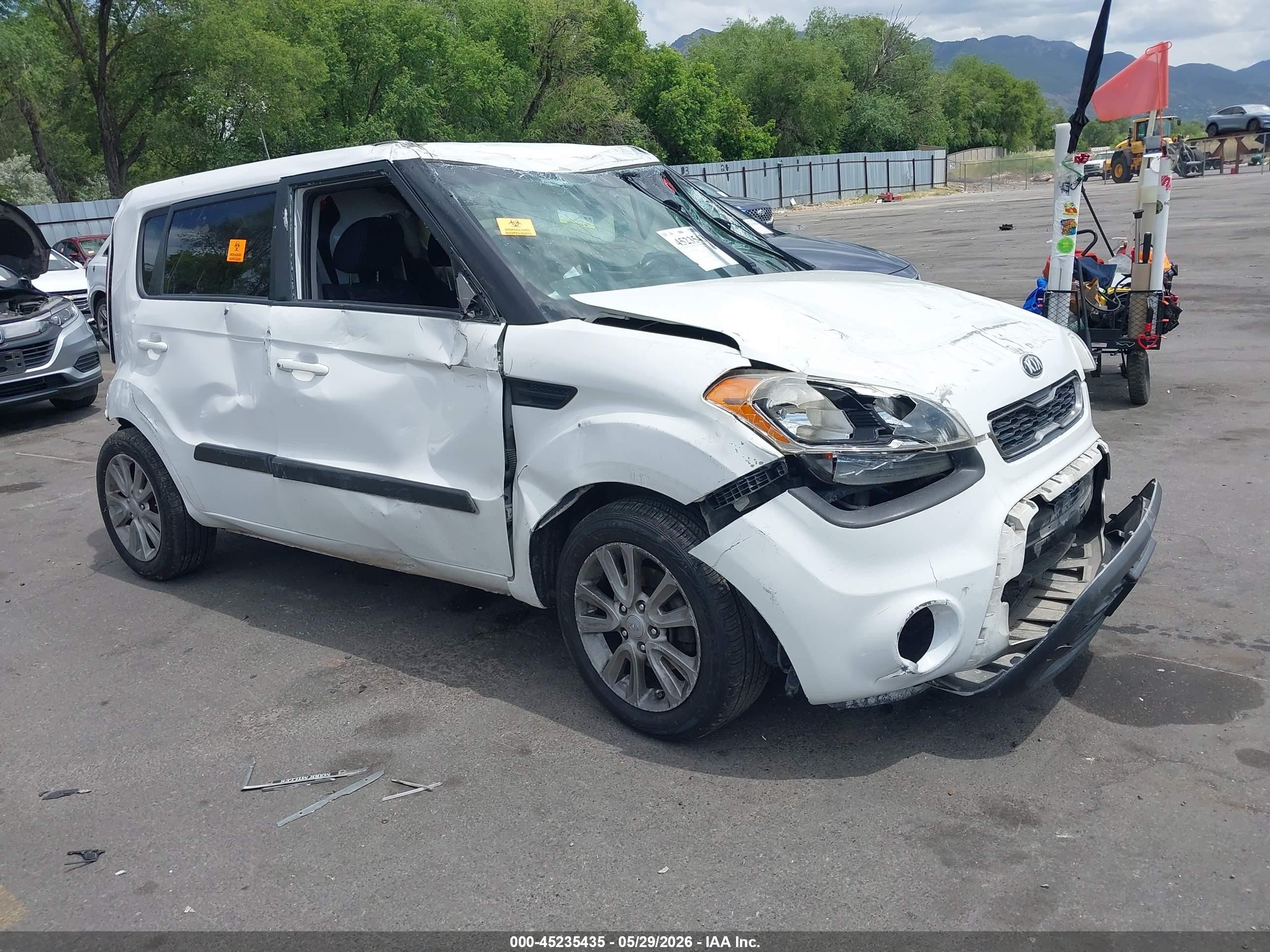 2013 Kia Soul + Белый vin: KNDJT2A62D7507909