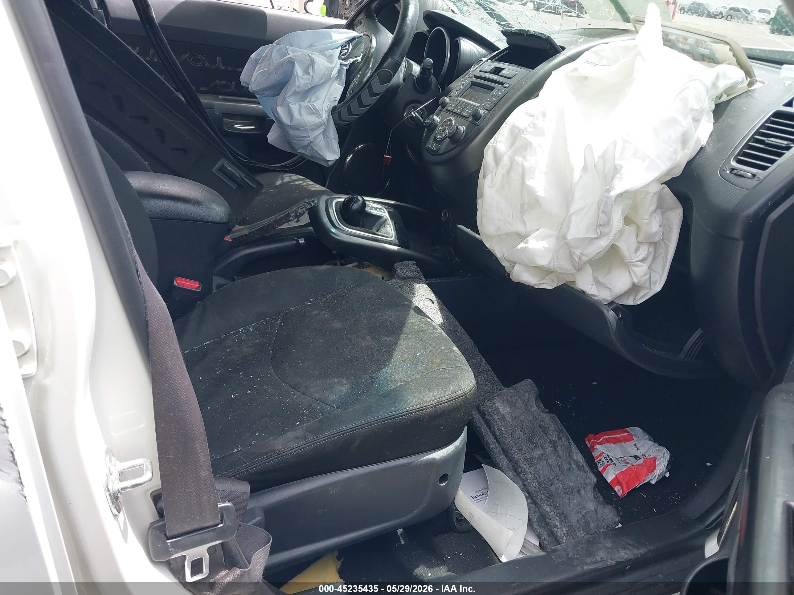 2013 Kia Soul + Белый vin: KNDJT2A62D7507909