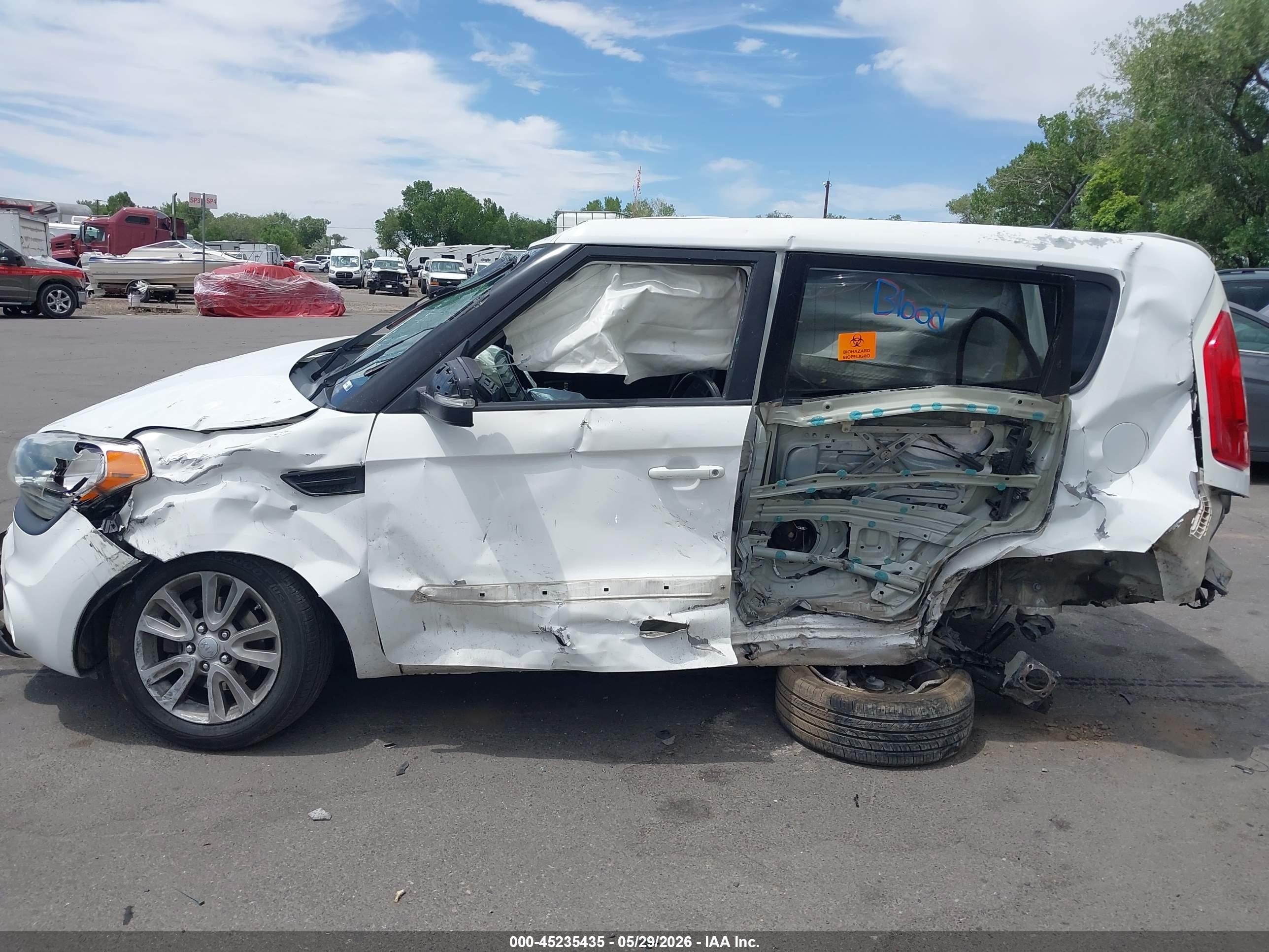 2013 Kia Soul + Белый vin: KNDJT2A62D7507909