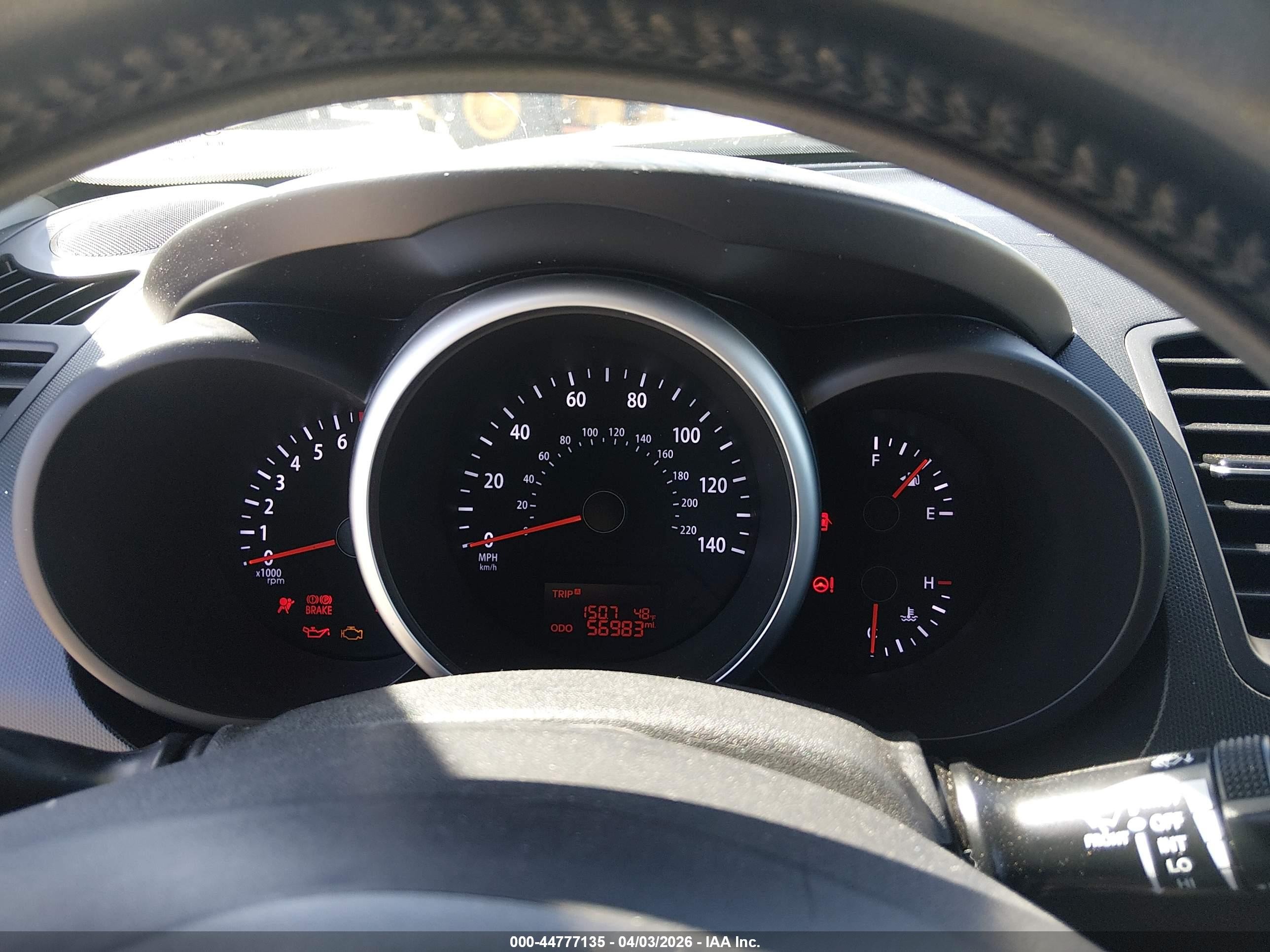 2013 Kia Soul + White vin: KNDJT2A62D7526007