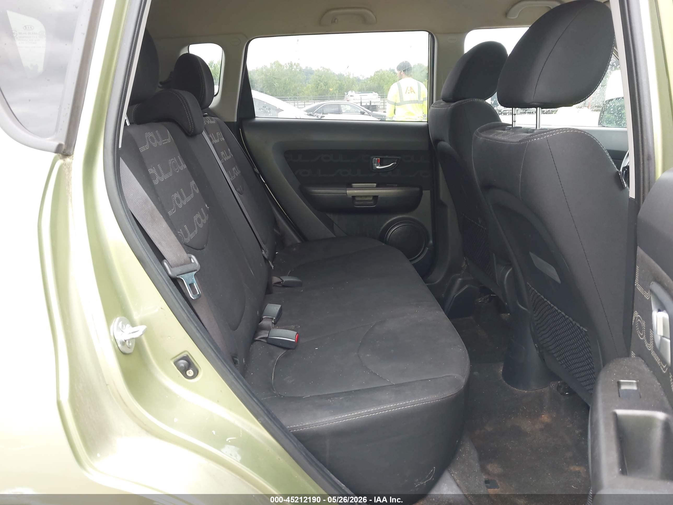 2013 Kia Soul + Green vin: KNDJT2A62D7540120