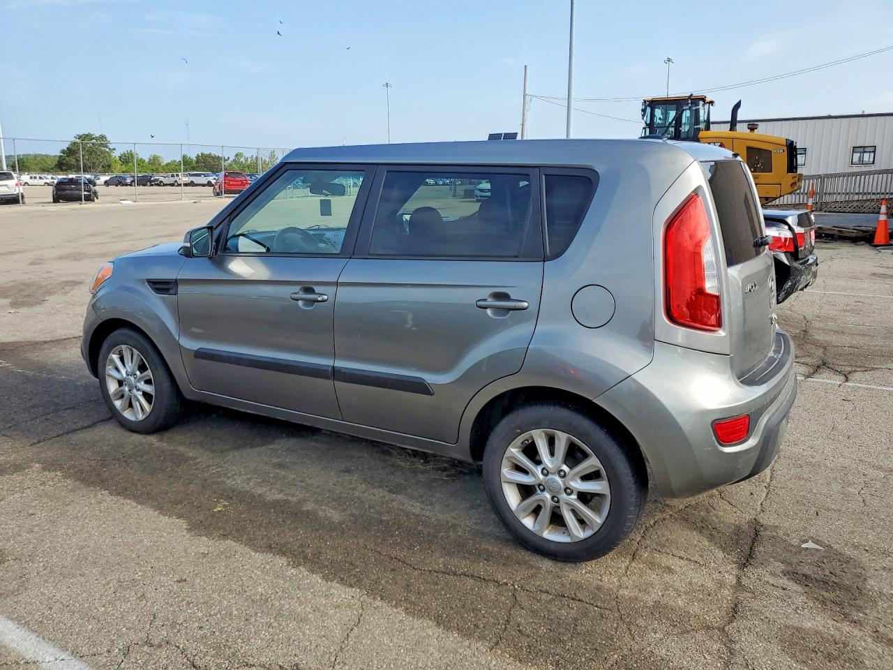 2013 Kia Soul + Gray vin: KNDJT2A62D7545706