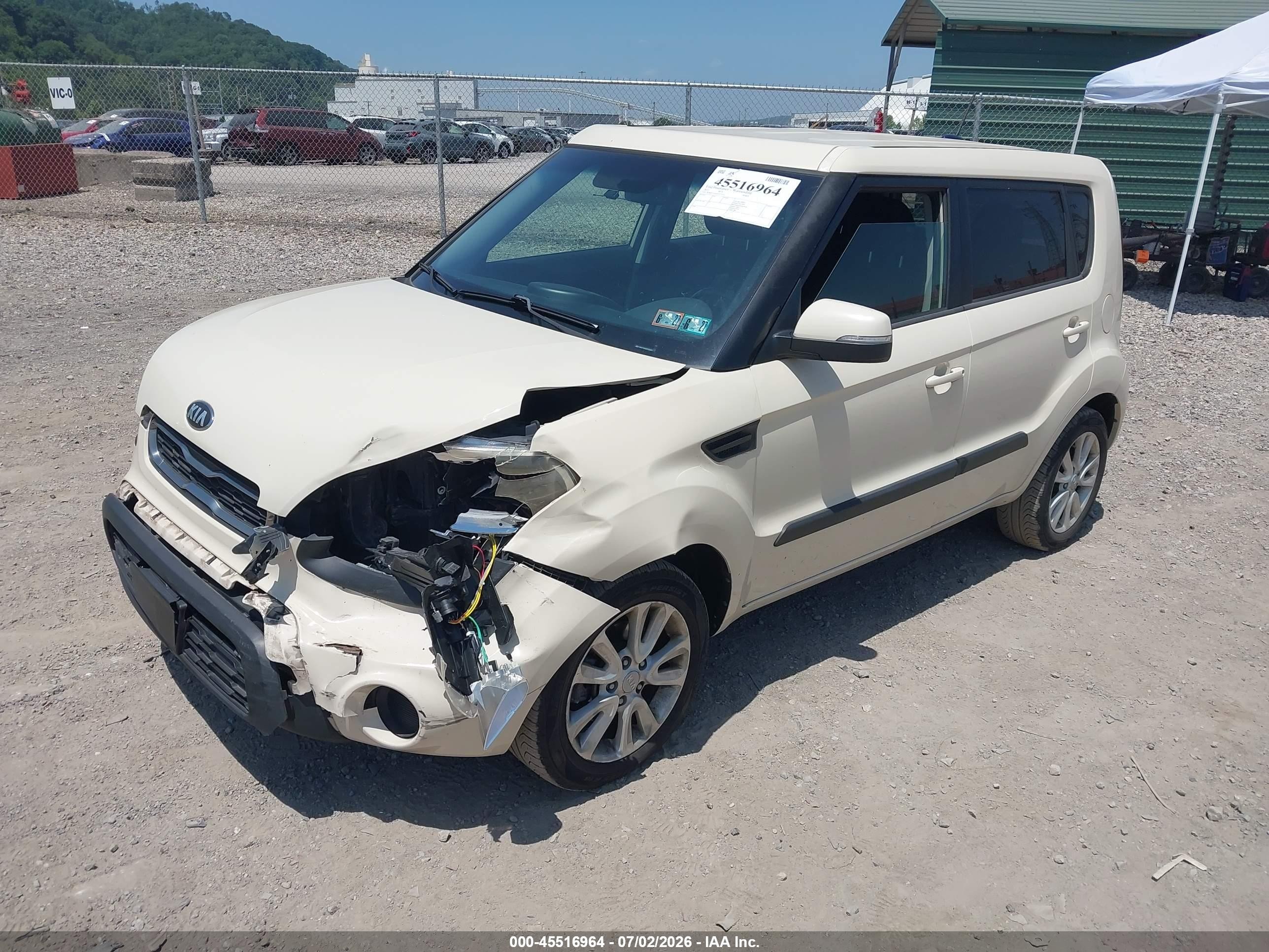 2013 Kia Soul + Белый vin: KNDJT2A62D7573151