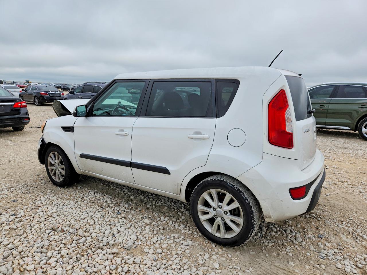 2013 Kia Soul + Белый vin: KNDJT2A62D7576230