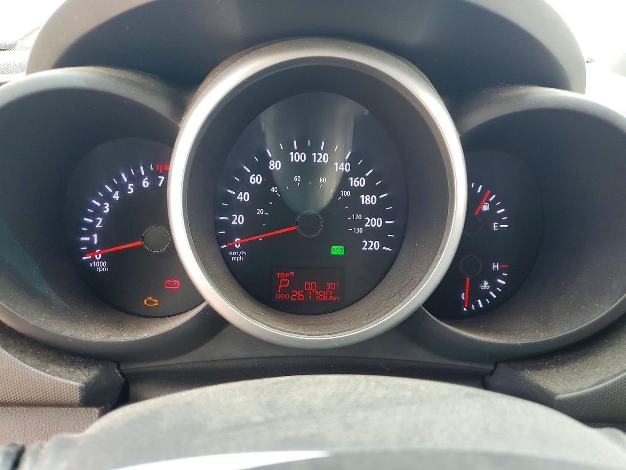 2013 Kia Soul + Black vin: KNDJT2A62D7610876