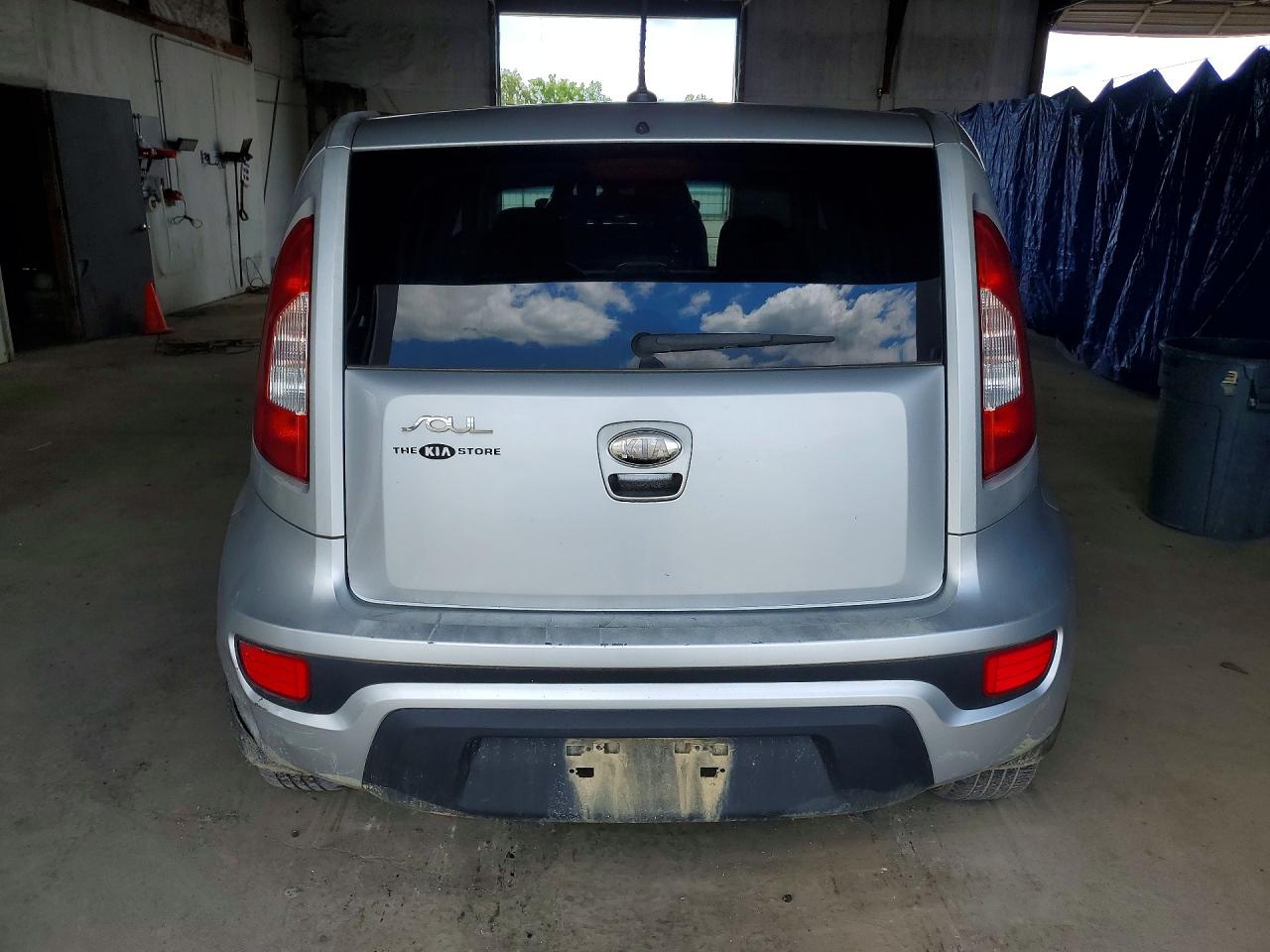 2013 Kia Soul + Серебряный vin: KNDJT2A62D7764701