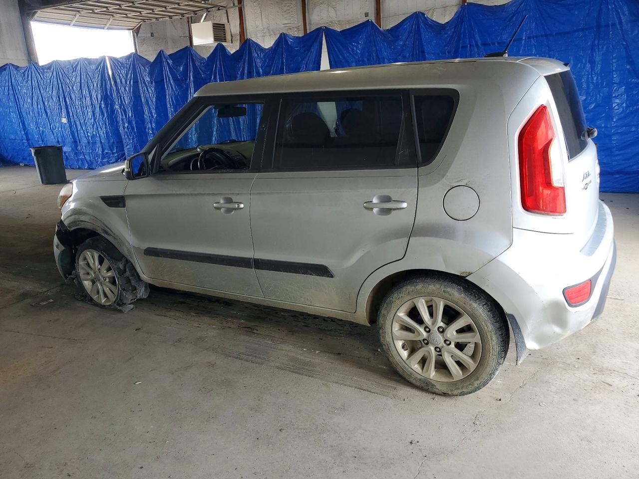 2013 Kia Soul + Серебряный vin: KNDJT2A62D7764701