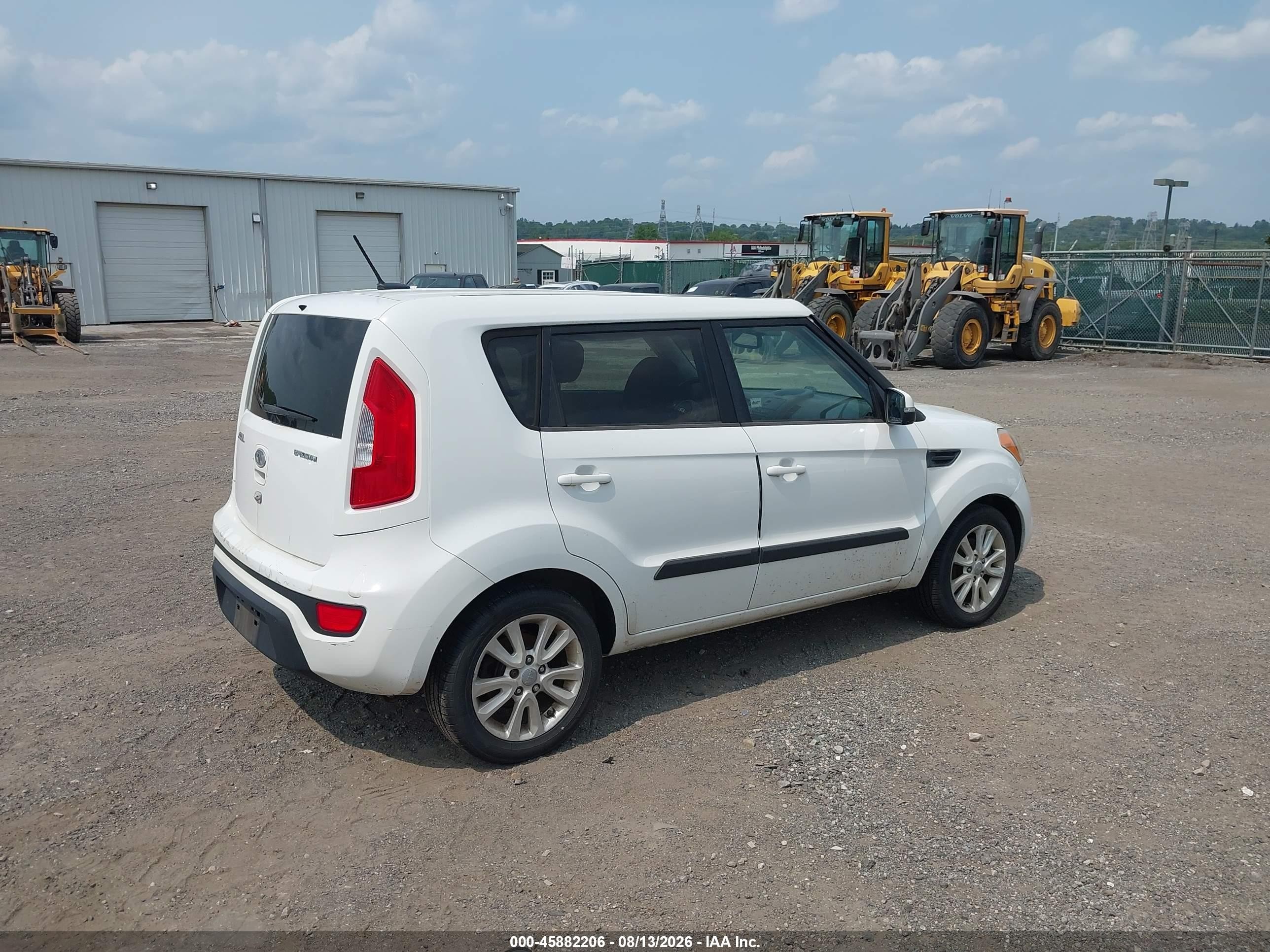 2012 Kia Soul + White vin: KNDJT2A63C7366265