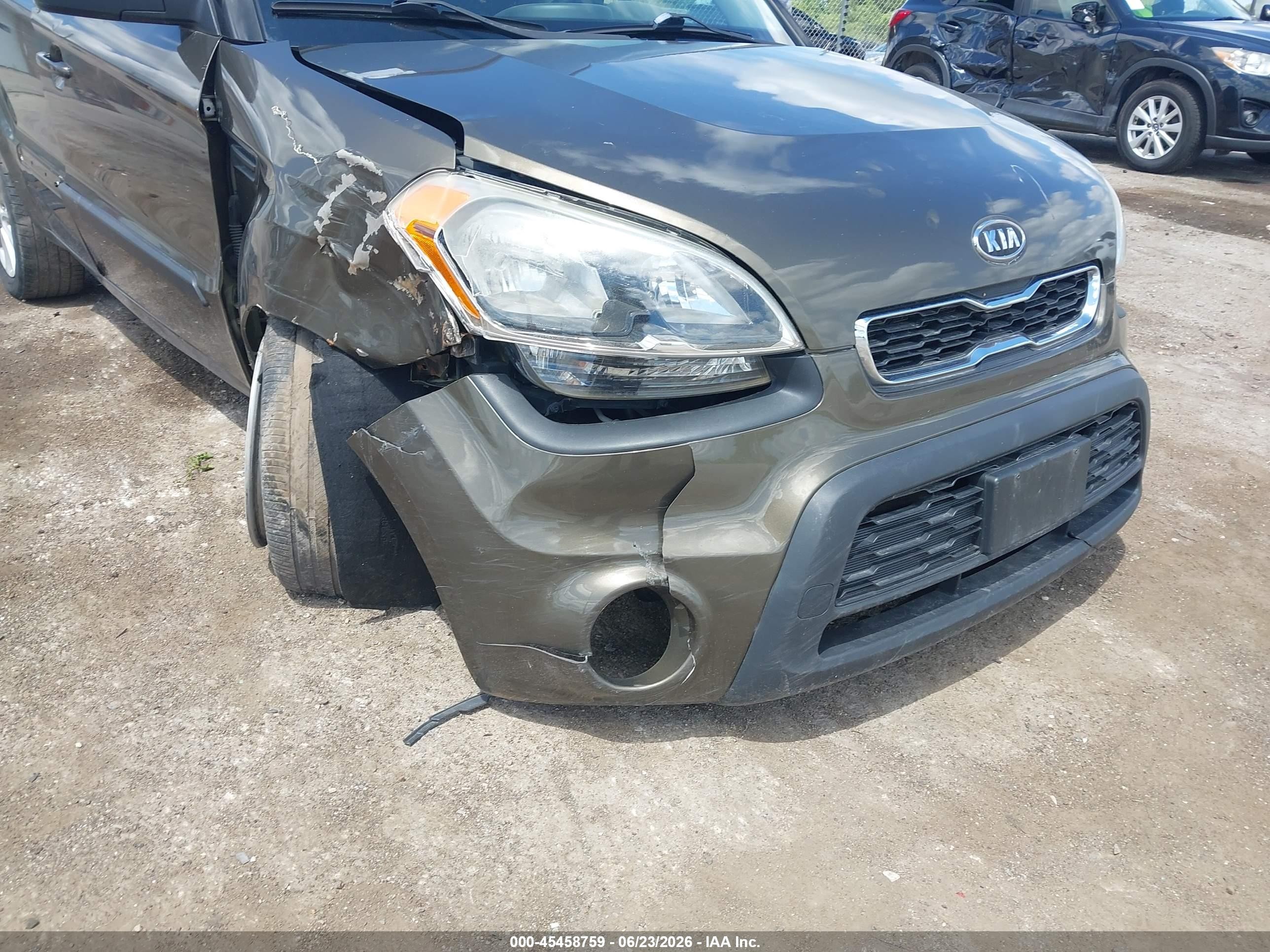 2012 Kia Soul + Gray vin: KNDJT2A63C7368341
