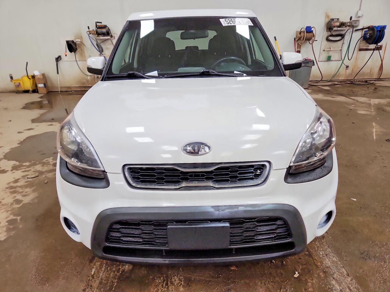 2012 Kia Soul + White vin: KNDJT2A63C7374608