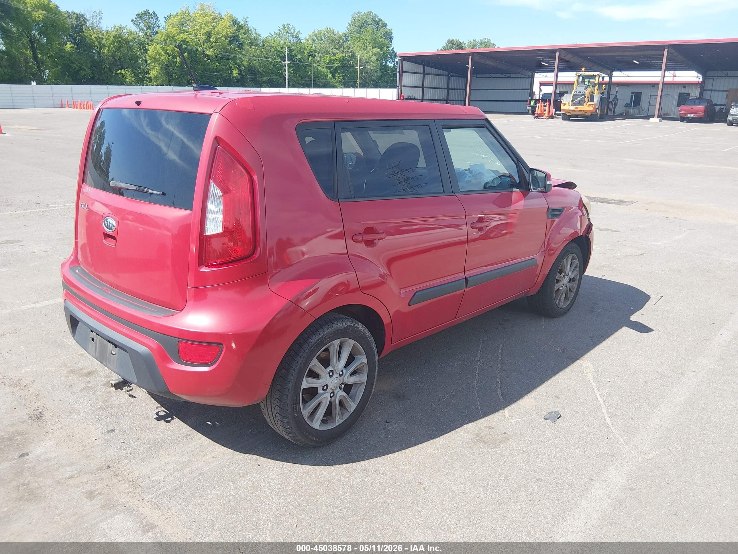 2012 Kia Soul + Red vin: KNDJT2A63C7378609