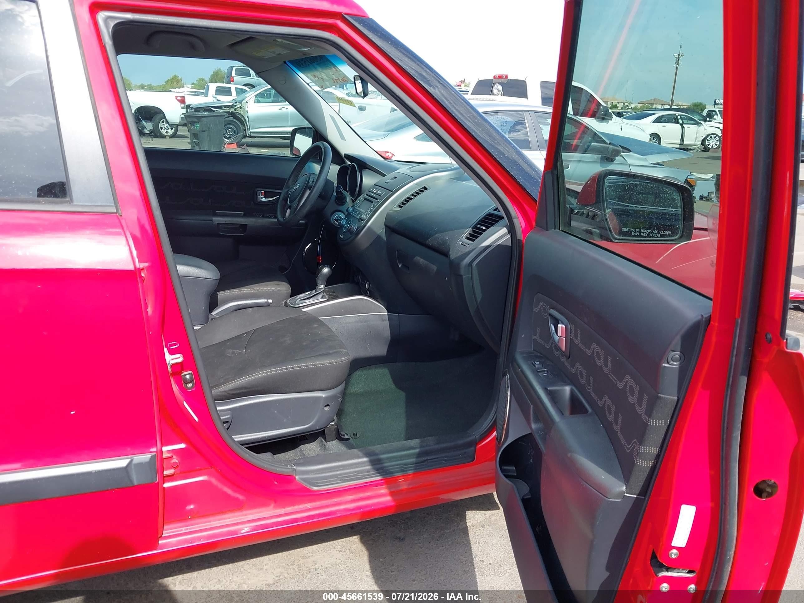 2012 Kia Soul + Red vin: KNDJT2A63C7408871