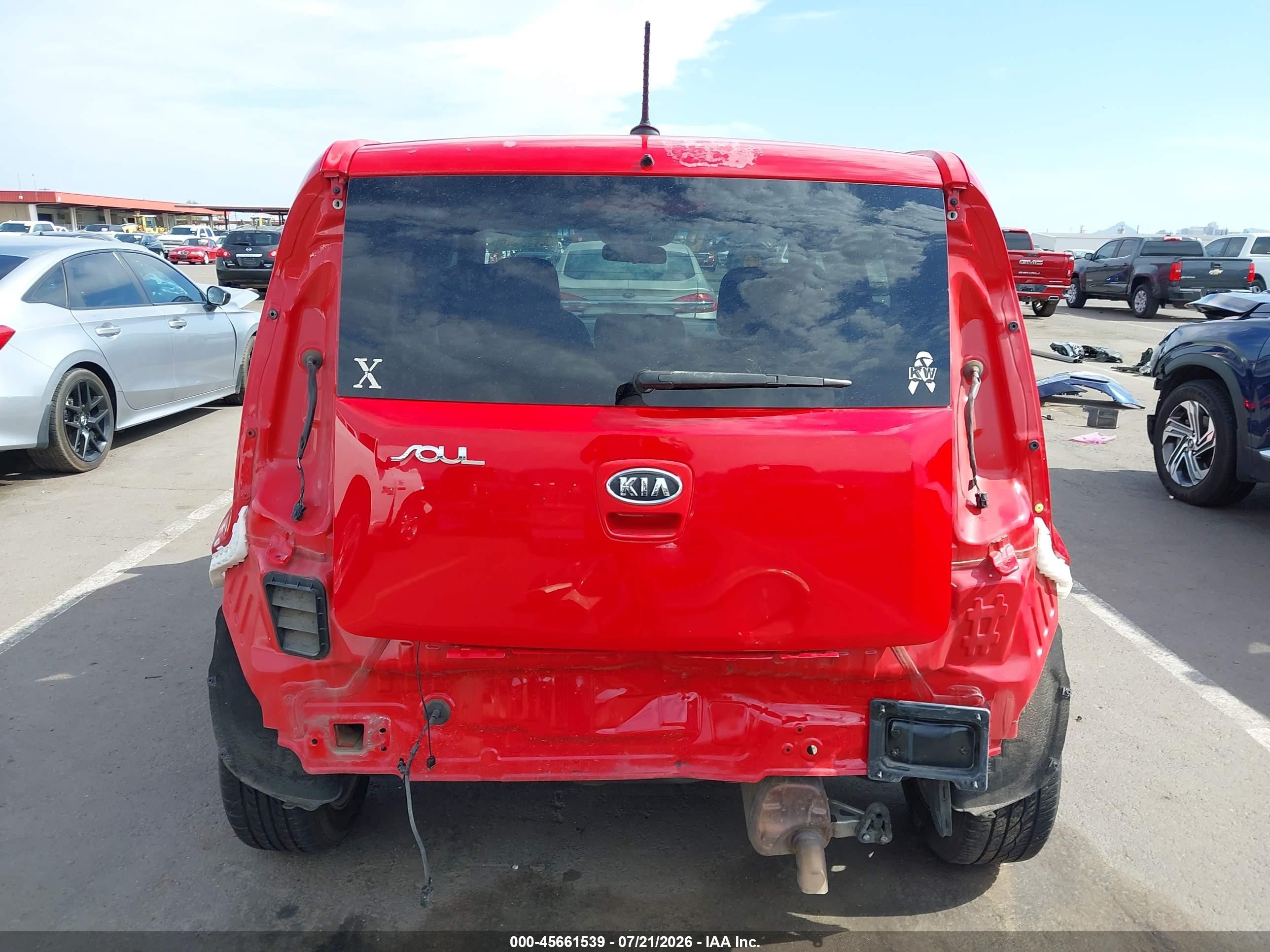 2012 Kia Soul + Red vin: KNDJT2A63C7408871