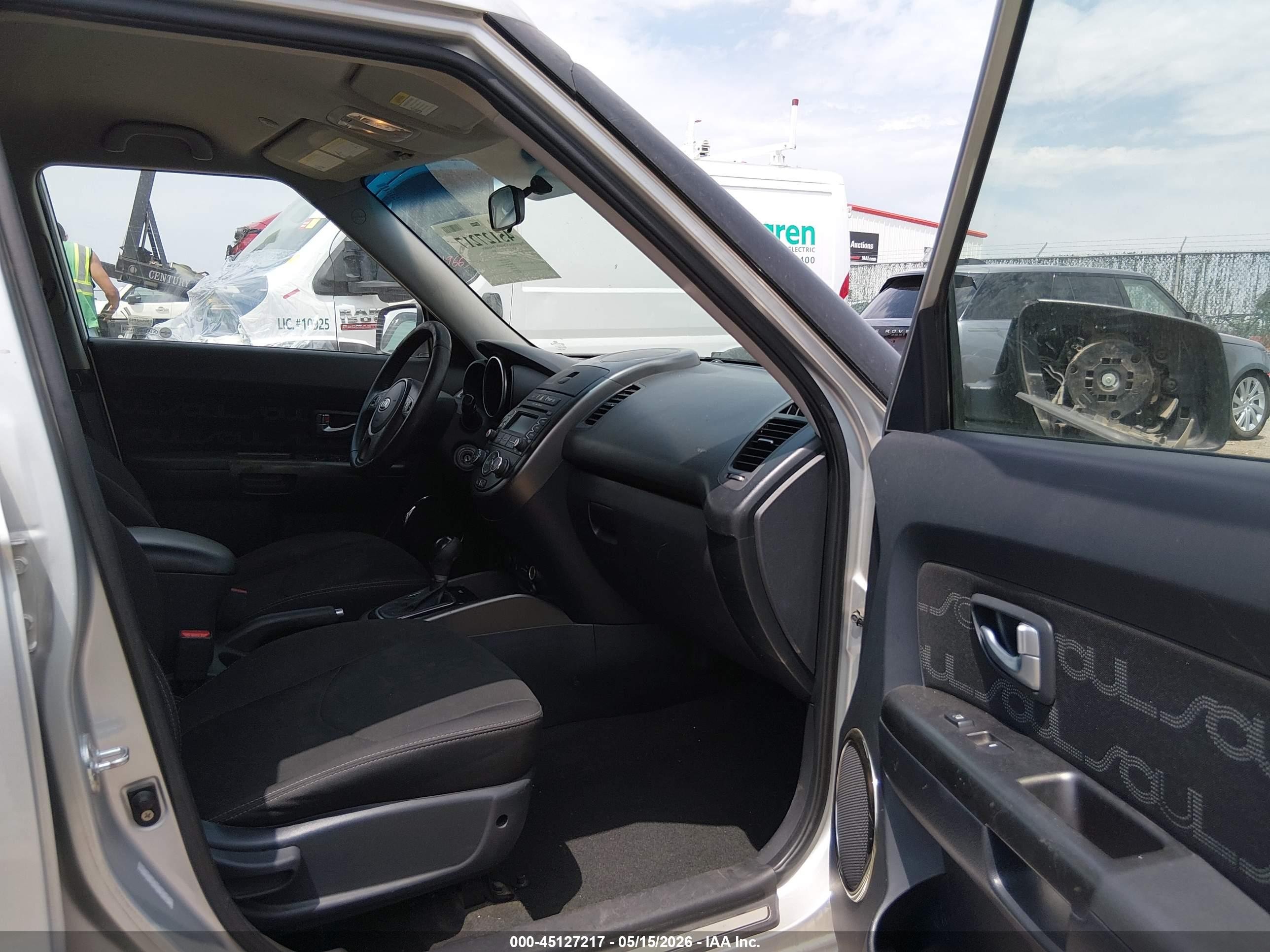 2012 Kia Soul + Silver vin: KNDJT2A63C7435147