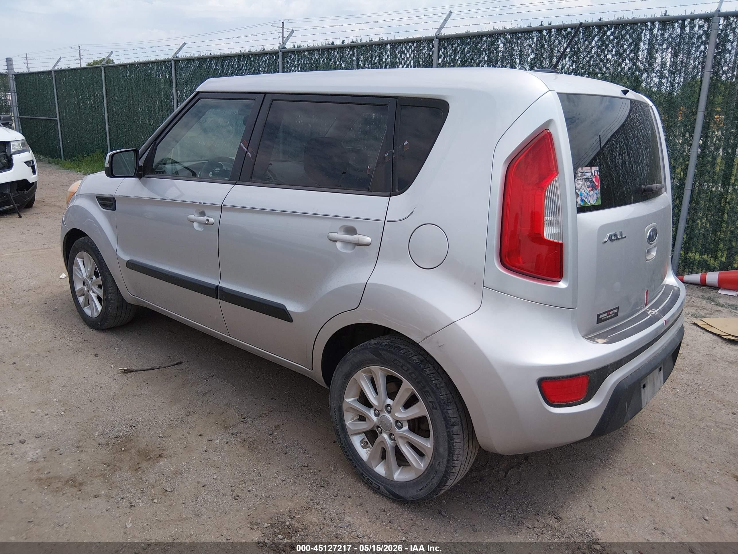 2012 Kia Soul + Silver vin: KNDJT2A63C7435147